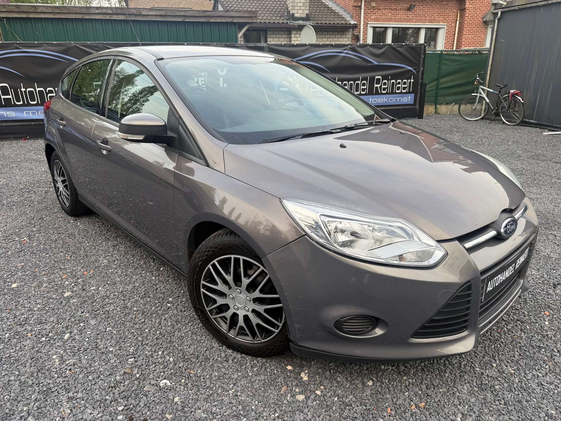 Ford Focus Focus 1.0 Ecoboost Airco, Parkeersensor, Keuring +