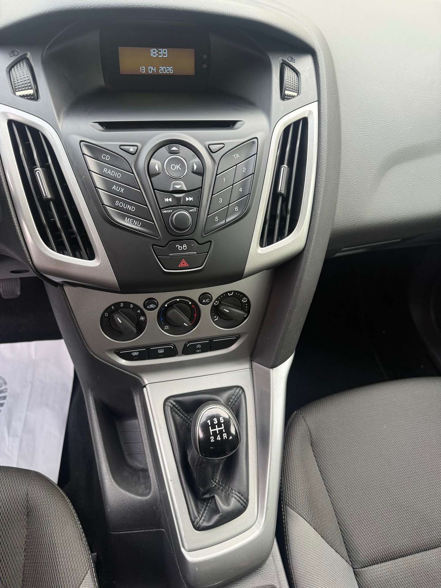 Ford Focus Focus 1.0 Ecoboost Airco, Parkeersensor, Keuring +