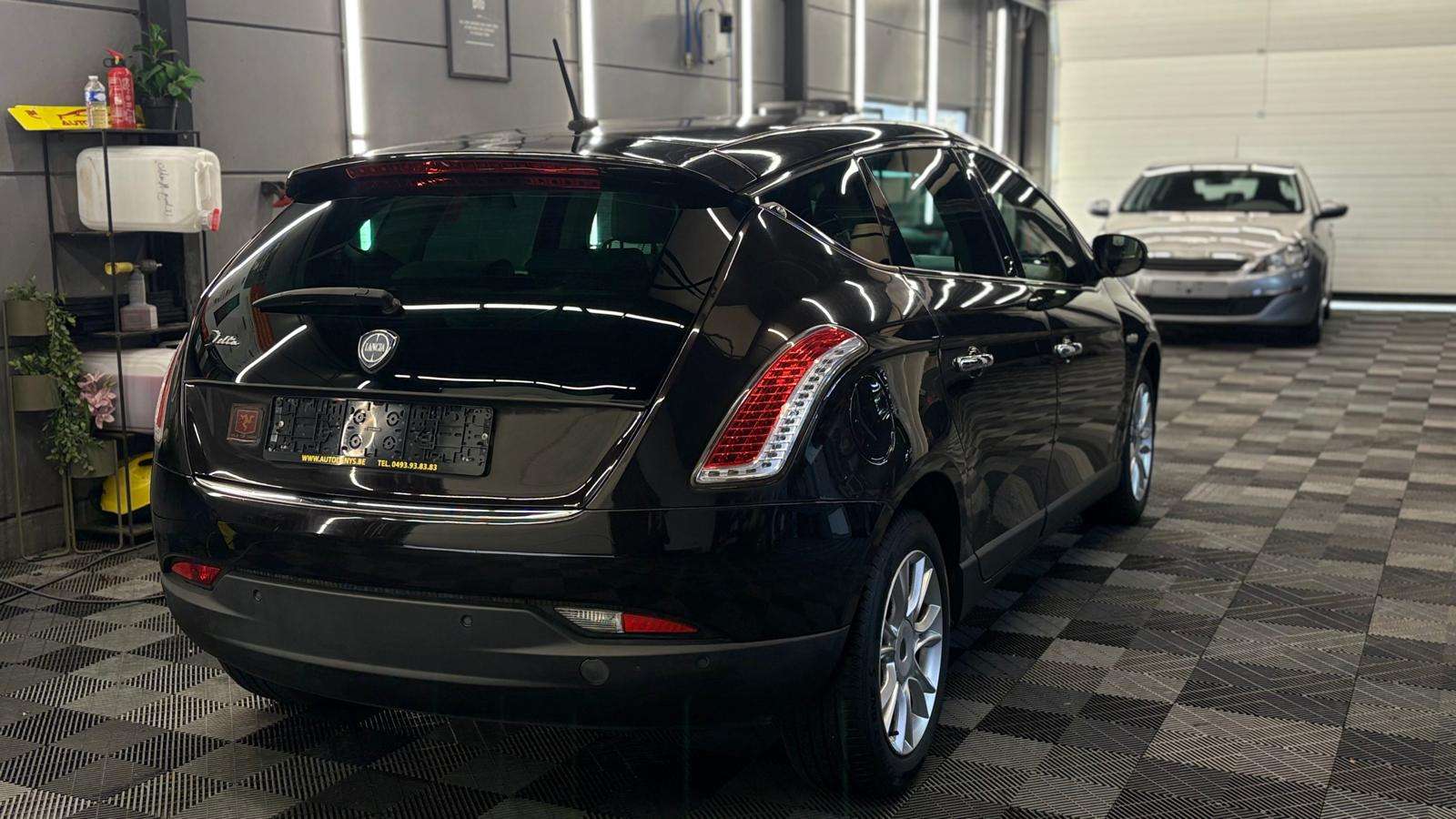 Lancia Delta 1.6D | 155.200 KM. | BJ. 2011 | NAVI | AIRCO