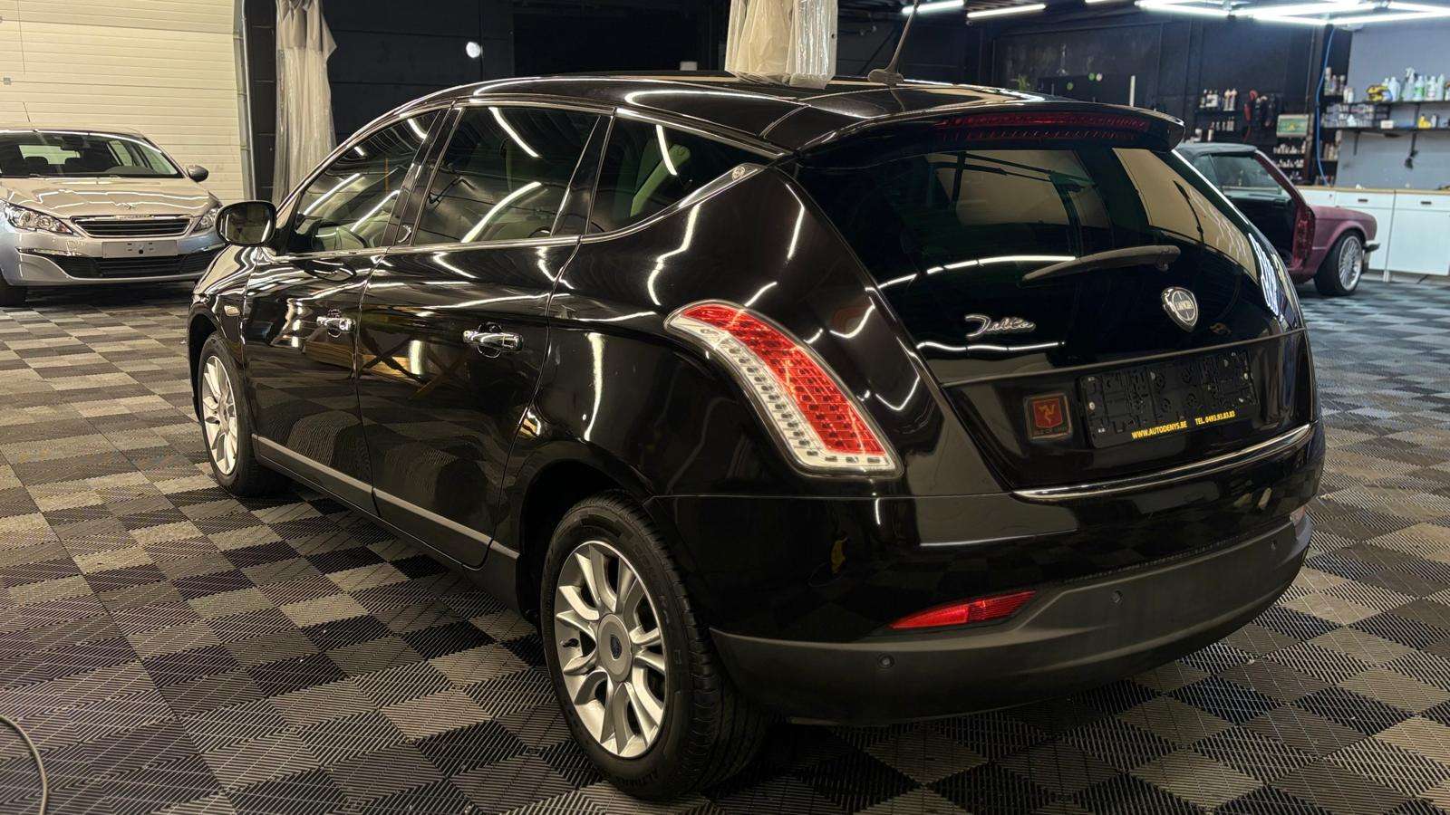 Lancia Delta 1.6D | 155.200 KM. | BJ. 2011 | NAVI | AIRCO
