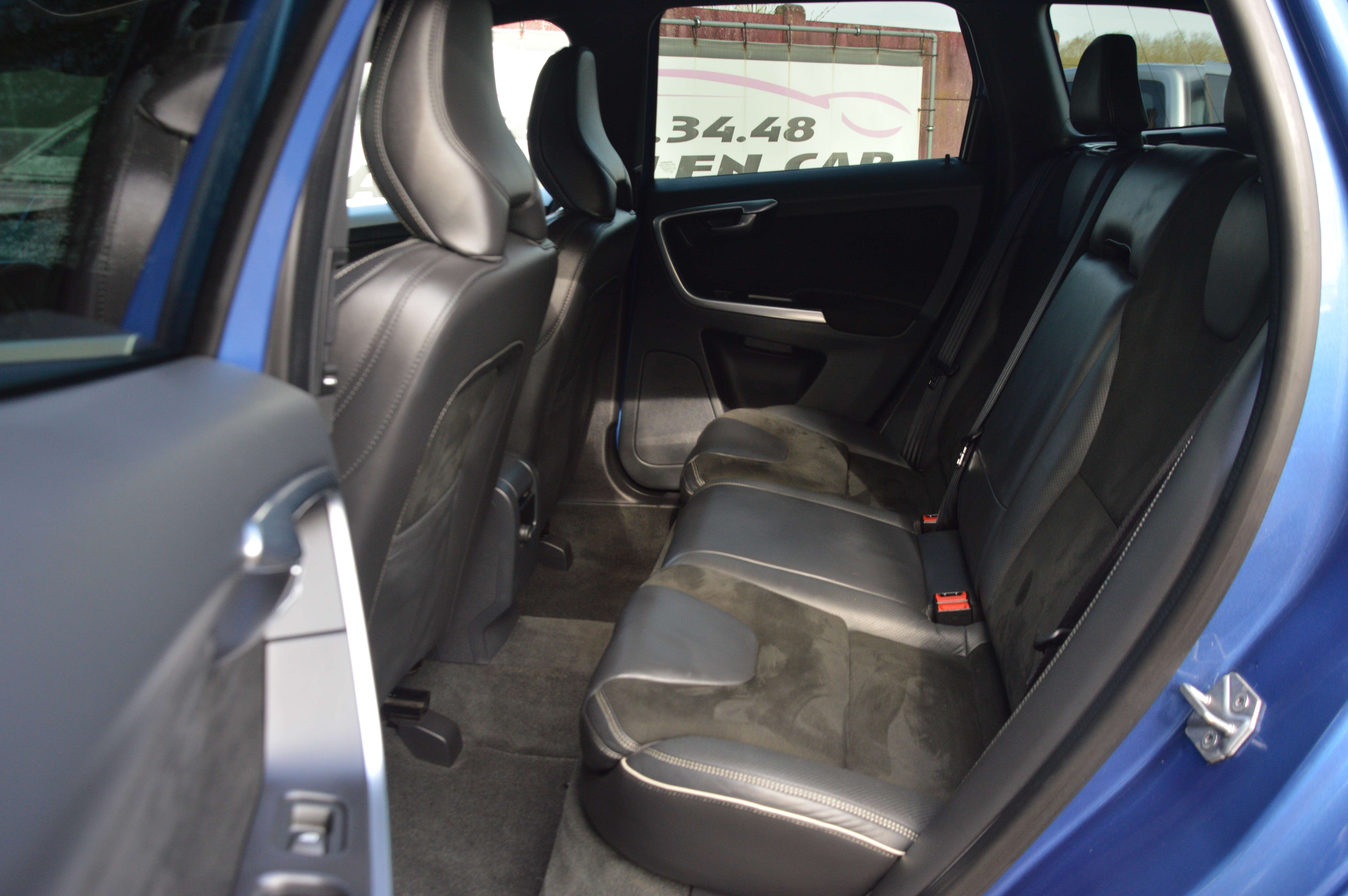 Volvo XC60 2.0D R-design BOITE AUT NAV CAM CRUIS CLIM 75.022KM