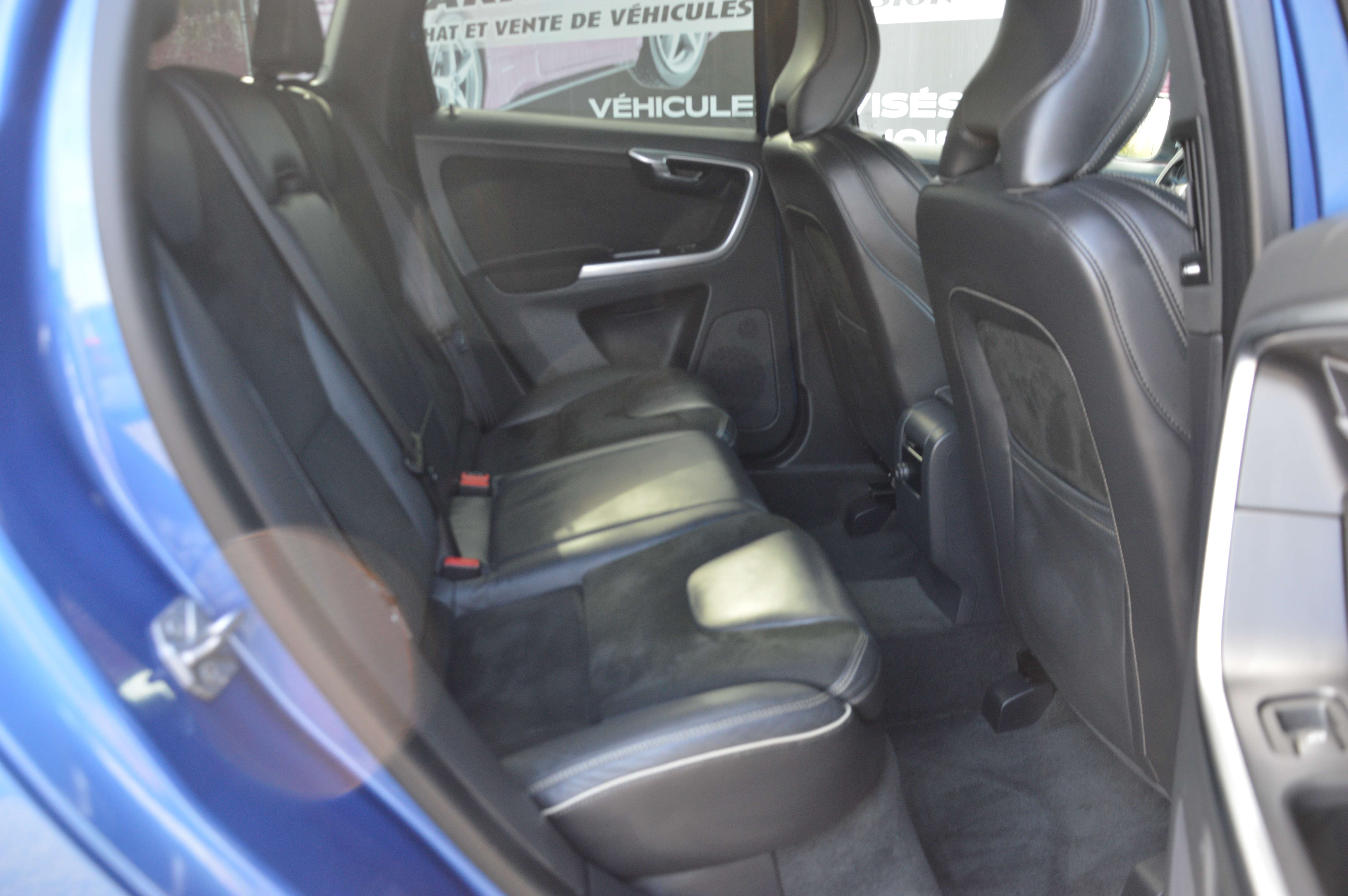 Volvo XC60 2.0D R-design BOITE AUT NAV CAM CRUIS CLIM 75.022KM