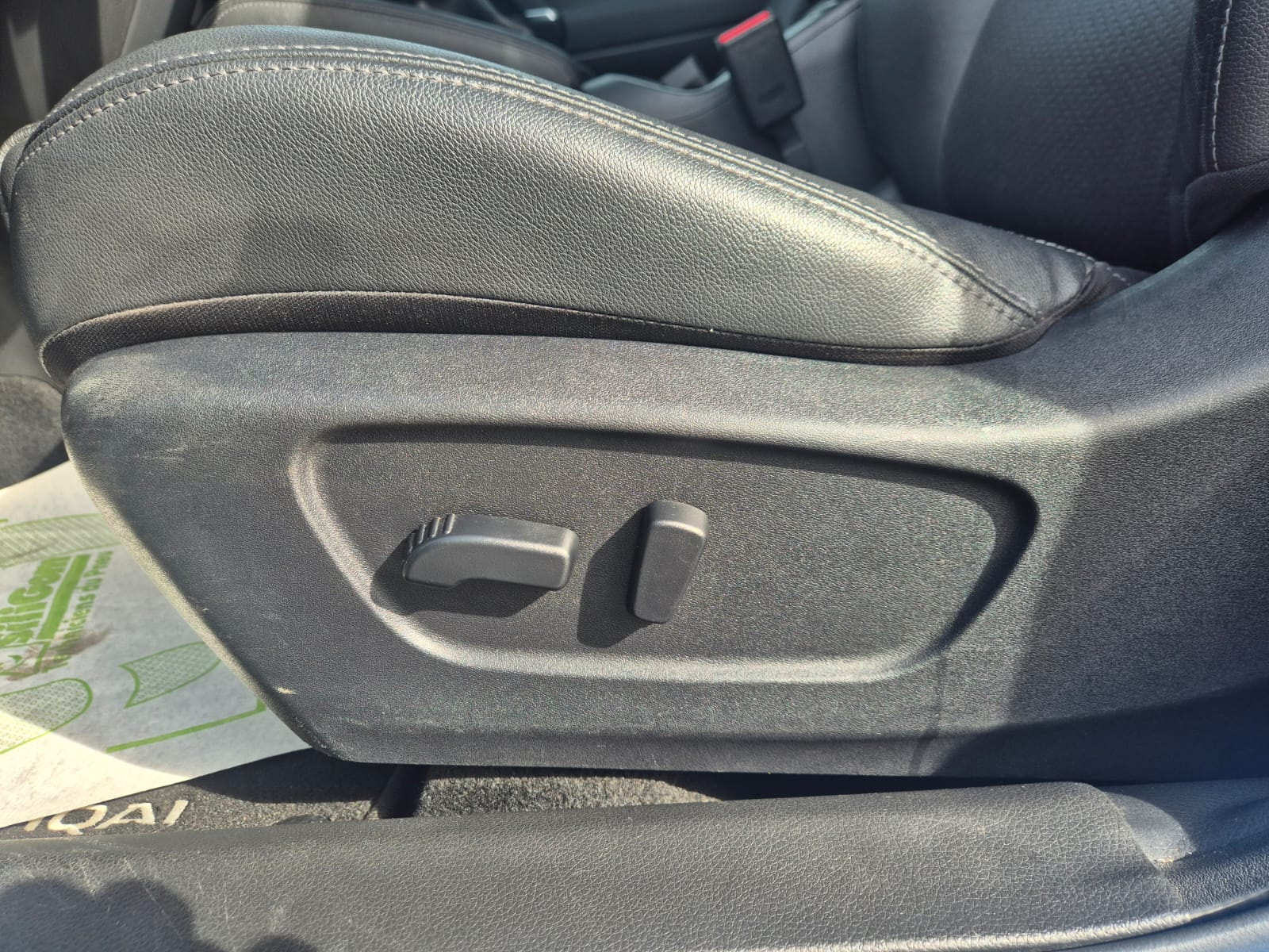 Nissan Qashqai 1.5 dCi Tekna DCT / Carplay / Camera 360° / GPS / Cuir / Garantie 12 Mois