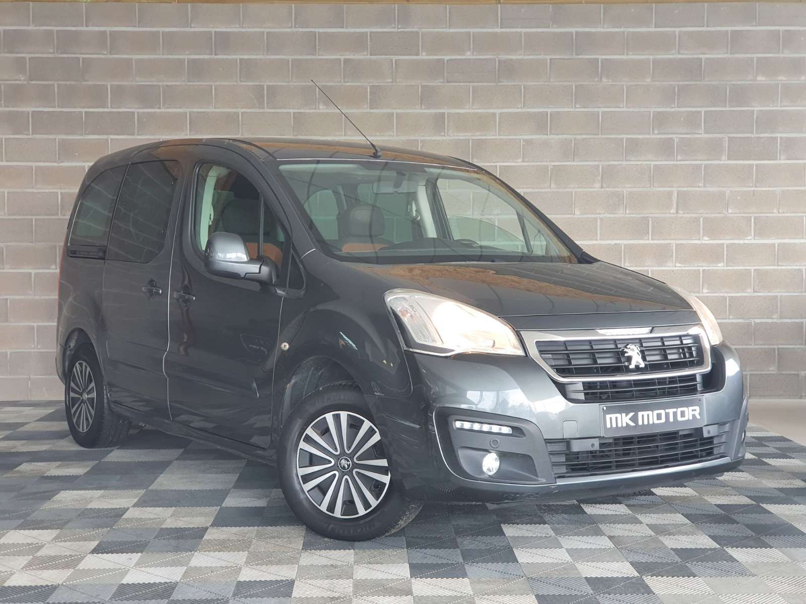 Peugeot Partner 🟢1.6 DIESEL - 1ER MAIN - FULL CARNET - CRUISE