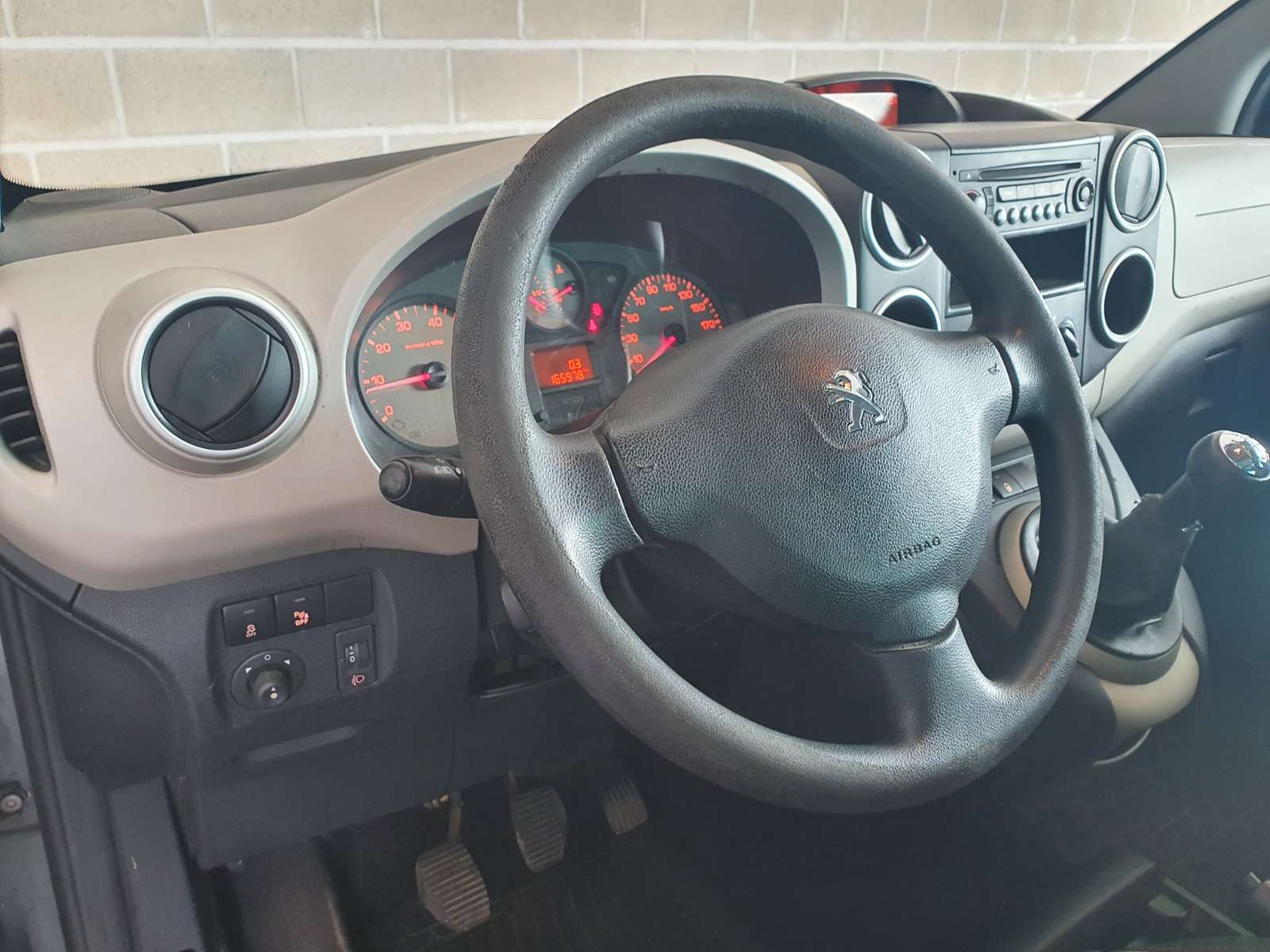 Peugeot Partner 🟢1.6 DIESEL - 1ER MAIN - FULL CARNET - CRUISE
