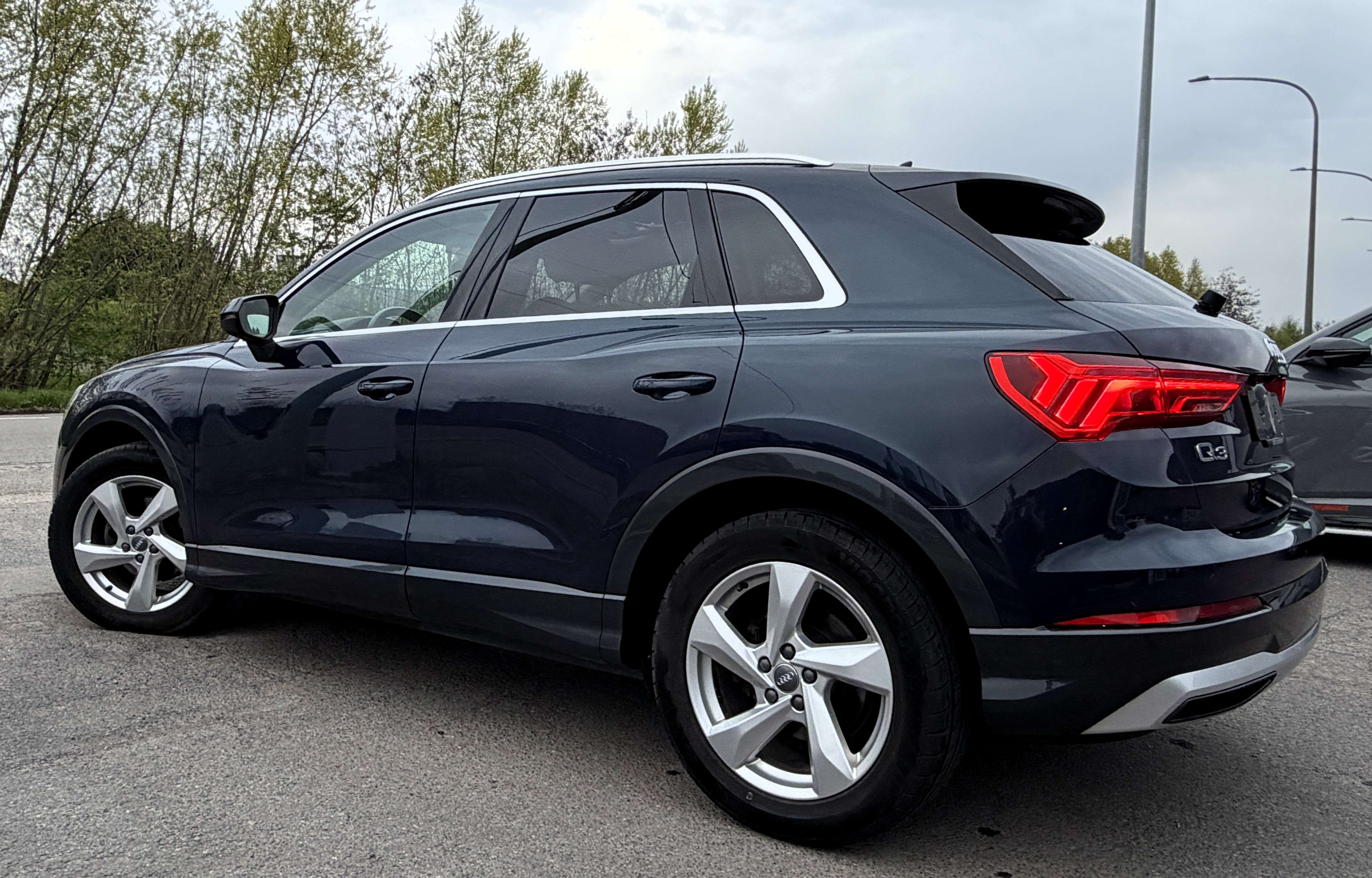 Audi Q3 35 TDi Business Edition Advanced S tron. PANO/NAVI/CAMERA/FULL LED