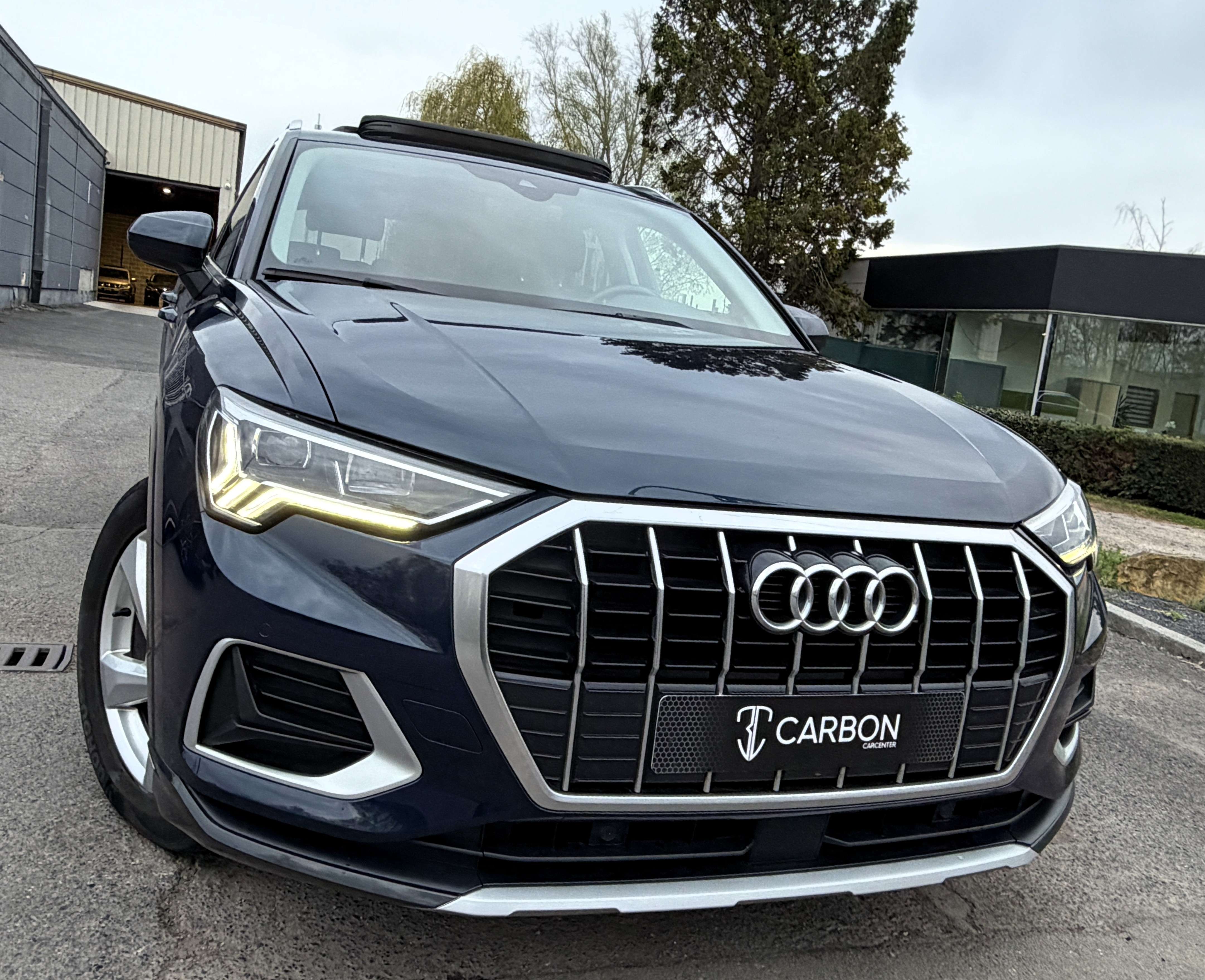 Audi Q3 35 TDi Business Edition Advanced S tron. PANO/NAVI/CAMERA/FULL LED