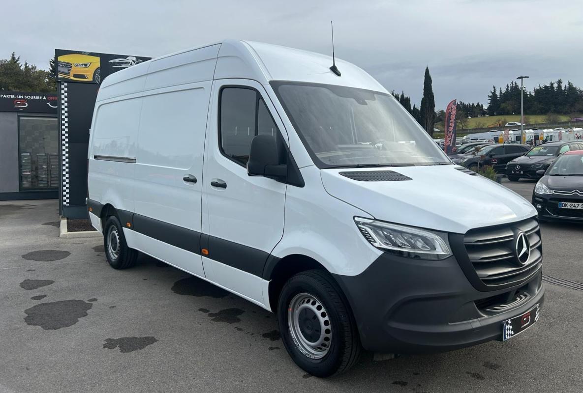Mercedes-Benz Sprinter FOURGON FGN 315 CDI 37 3.5T RWD PRO