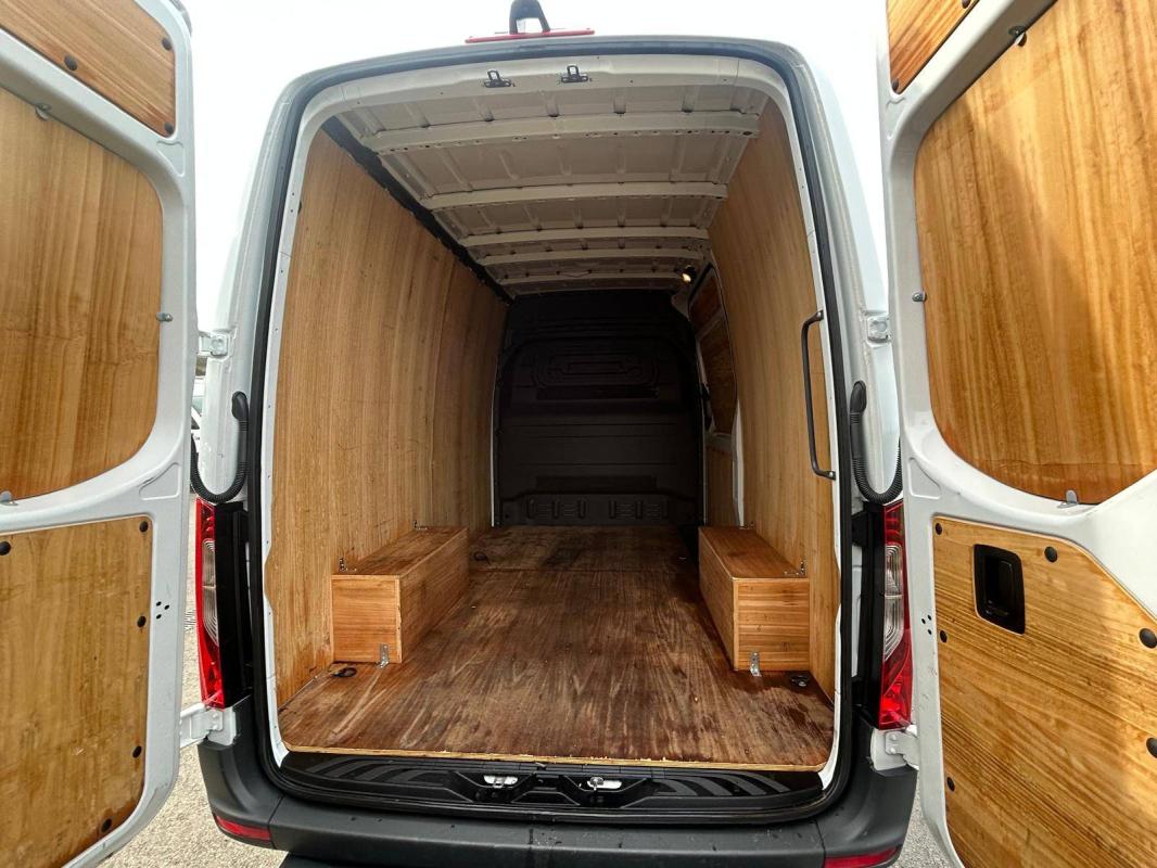 Mercedes-Benz Sprinter FOURGON FGN 315 CDI 37 3.5T RWD PRO