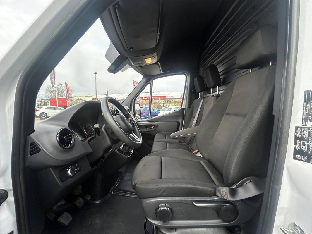 Mercedes-Benz Sprinter FOURGON FGN 315 CDI 37 3.5T RWD PRO