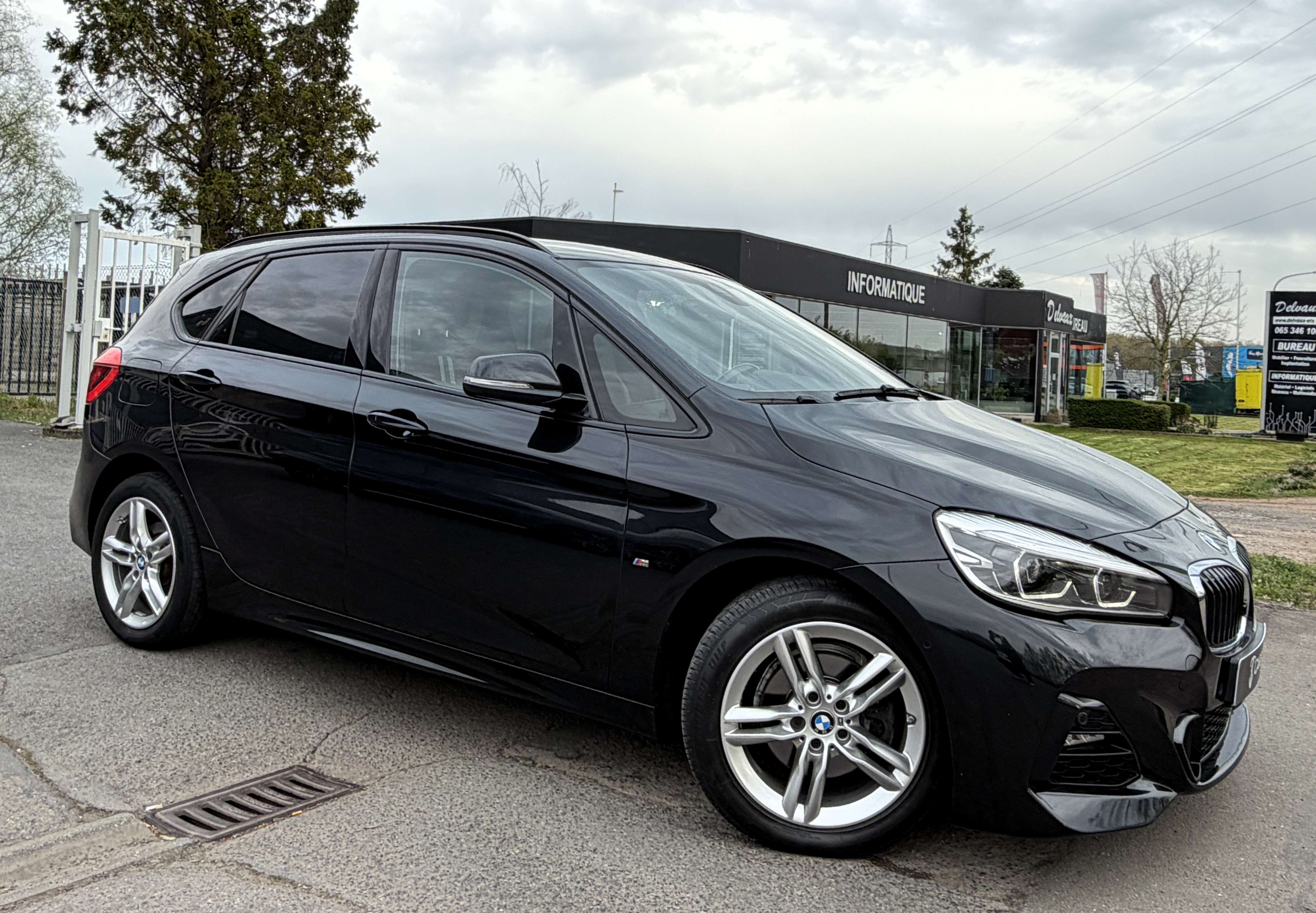 BMW 218 i Active Tourer Pack M Sport/NAVI/CRUISE/FULL LED/SHADOW LINE