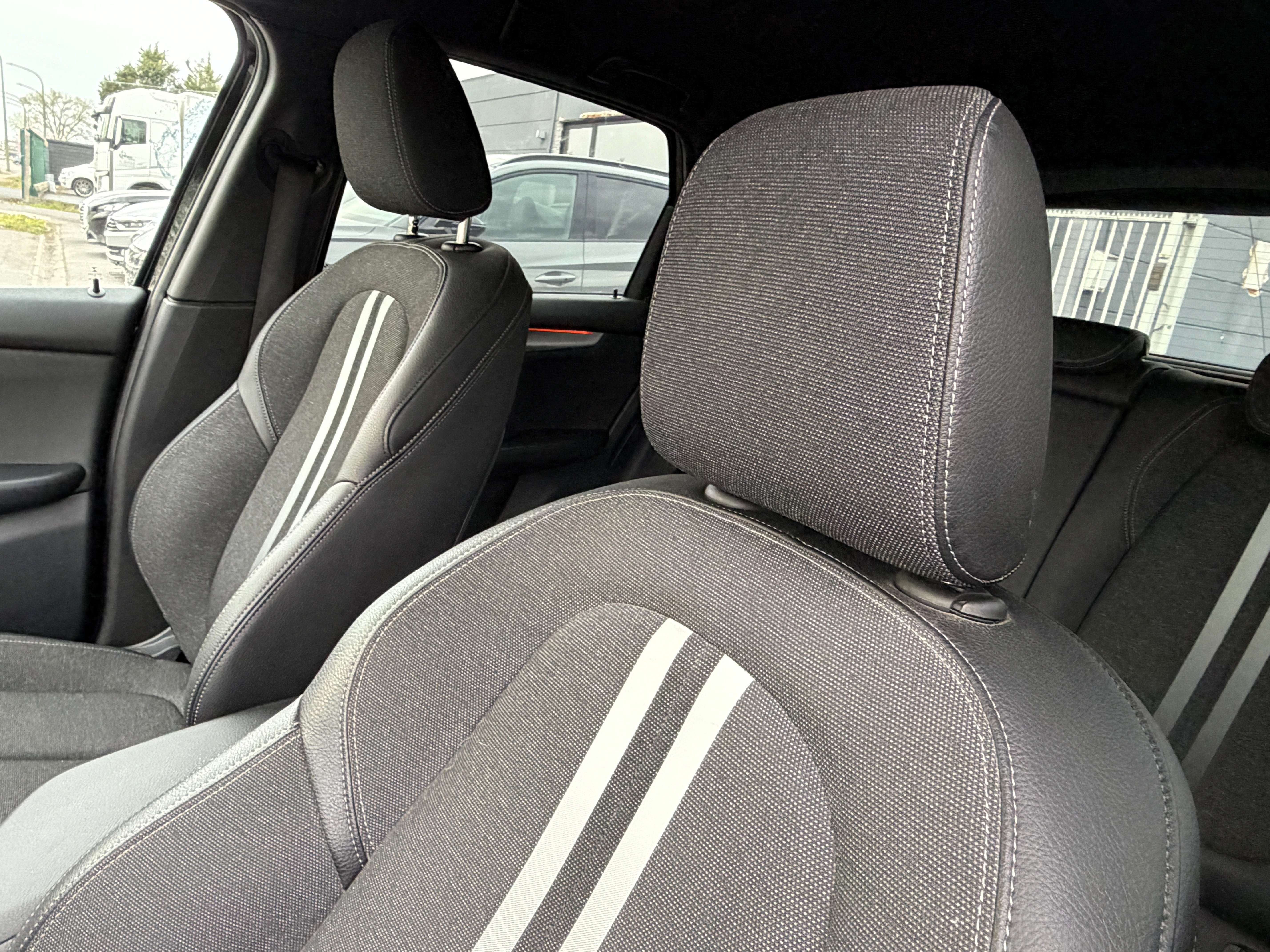 BMW 218 i Active Tourer Pack M Sport/NAVI/CRUISE/FULL LED/SHADOW LINE