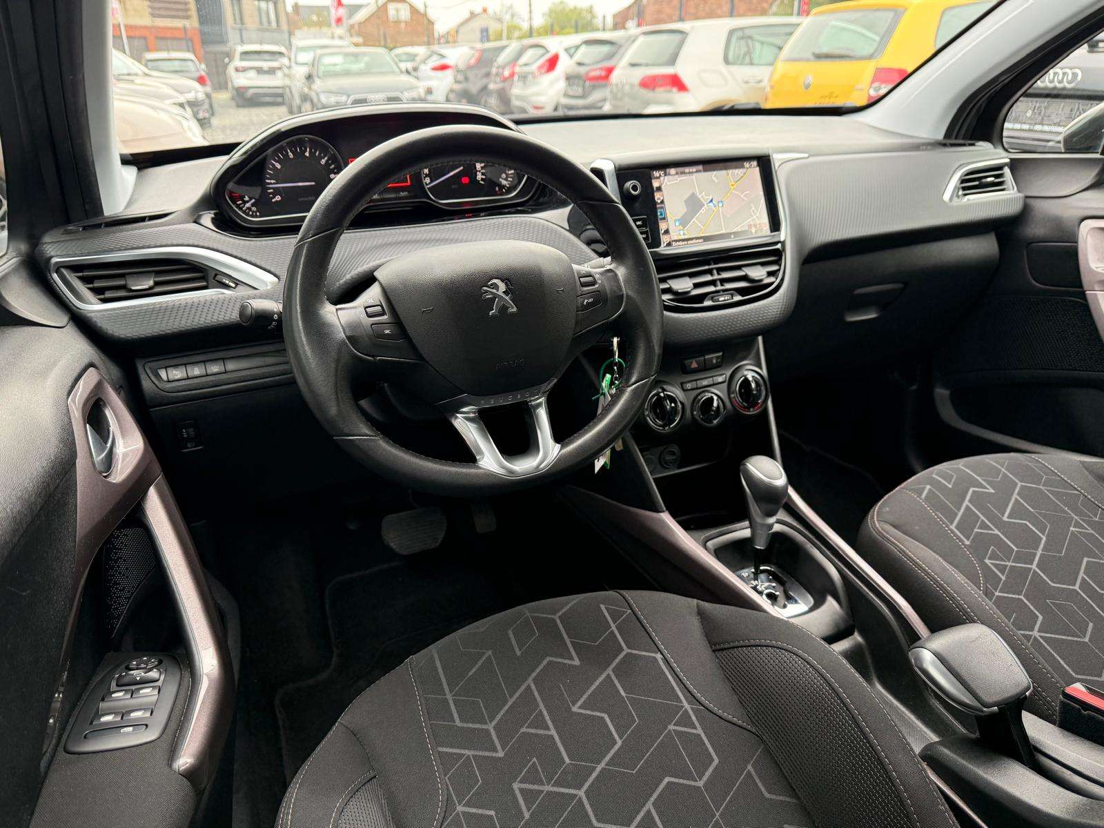 Peugeot 2008 2008 1.2i Active S / 1e Main /  GPS / Entretien + CT + Garantie 1 an (Historique complet)
