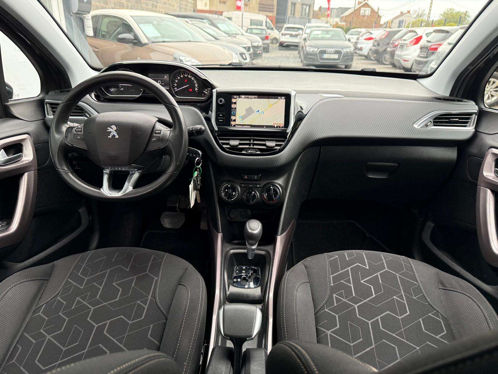 Peugeot 2008 2008 1.2i Active S / 1e Main /  GPS / Entretien + CT + Garantie 1 an (Historique complet)