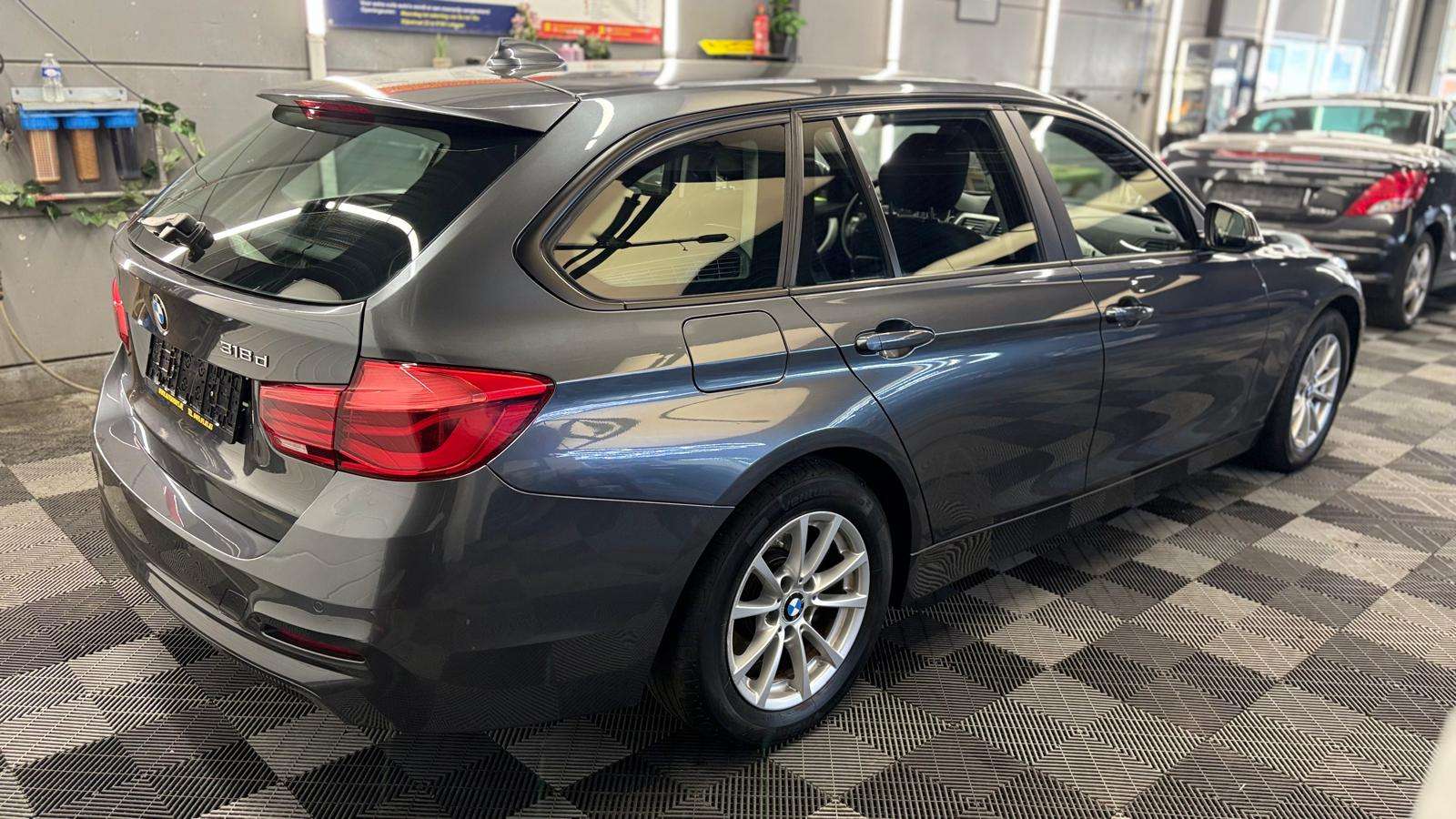 BMW 318 d Touring bj. 2015 Euro 6