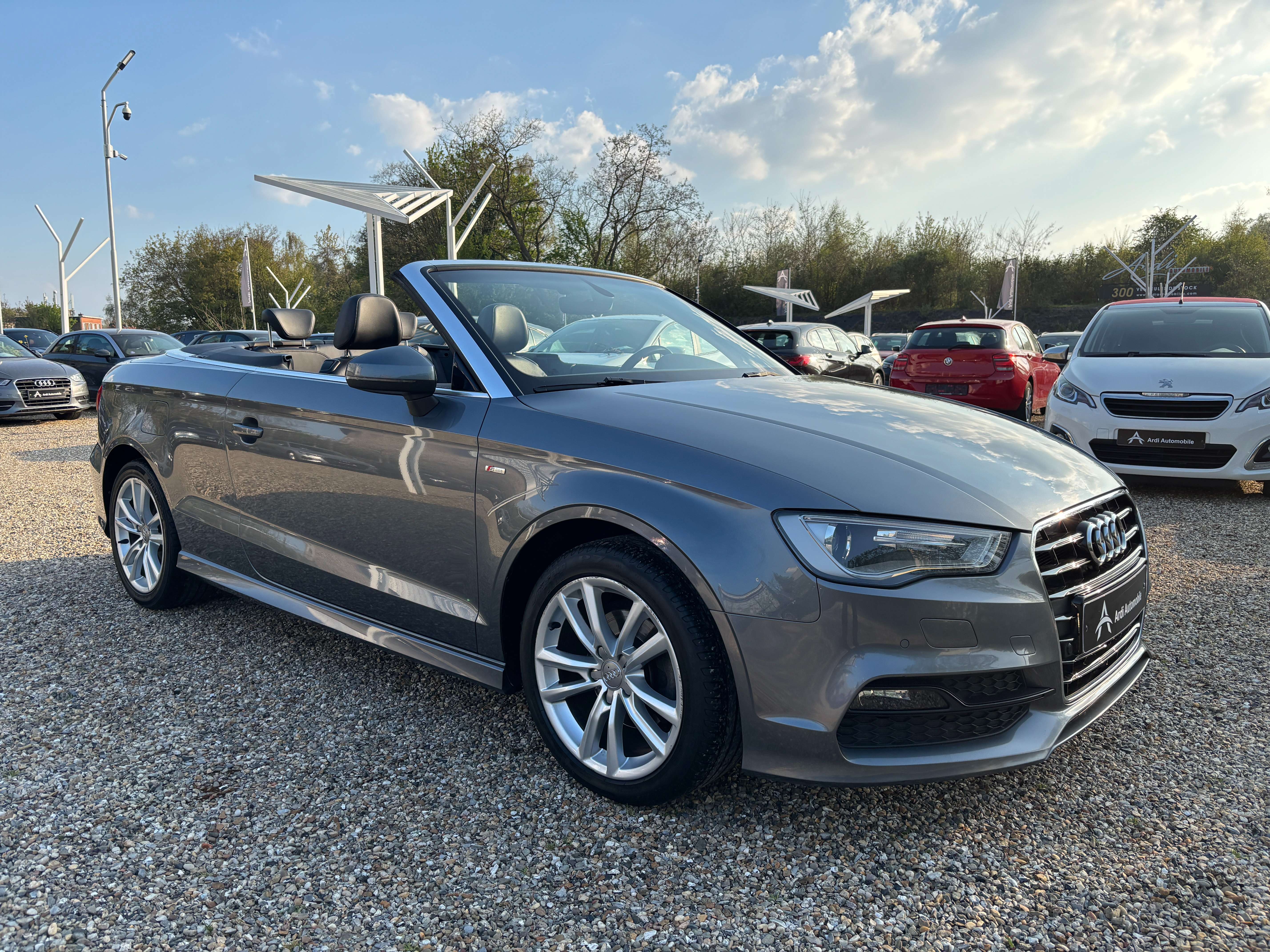 Audi A3 Cabriolet 1.6 TDi *S line*SIEGE CHAUFF*CRUISE CONTROL*GARANTIE*