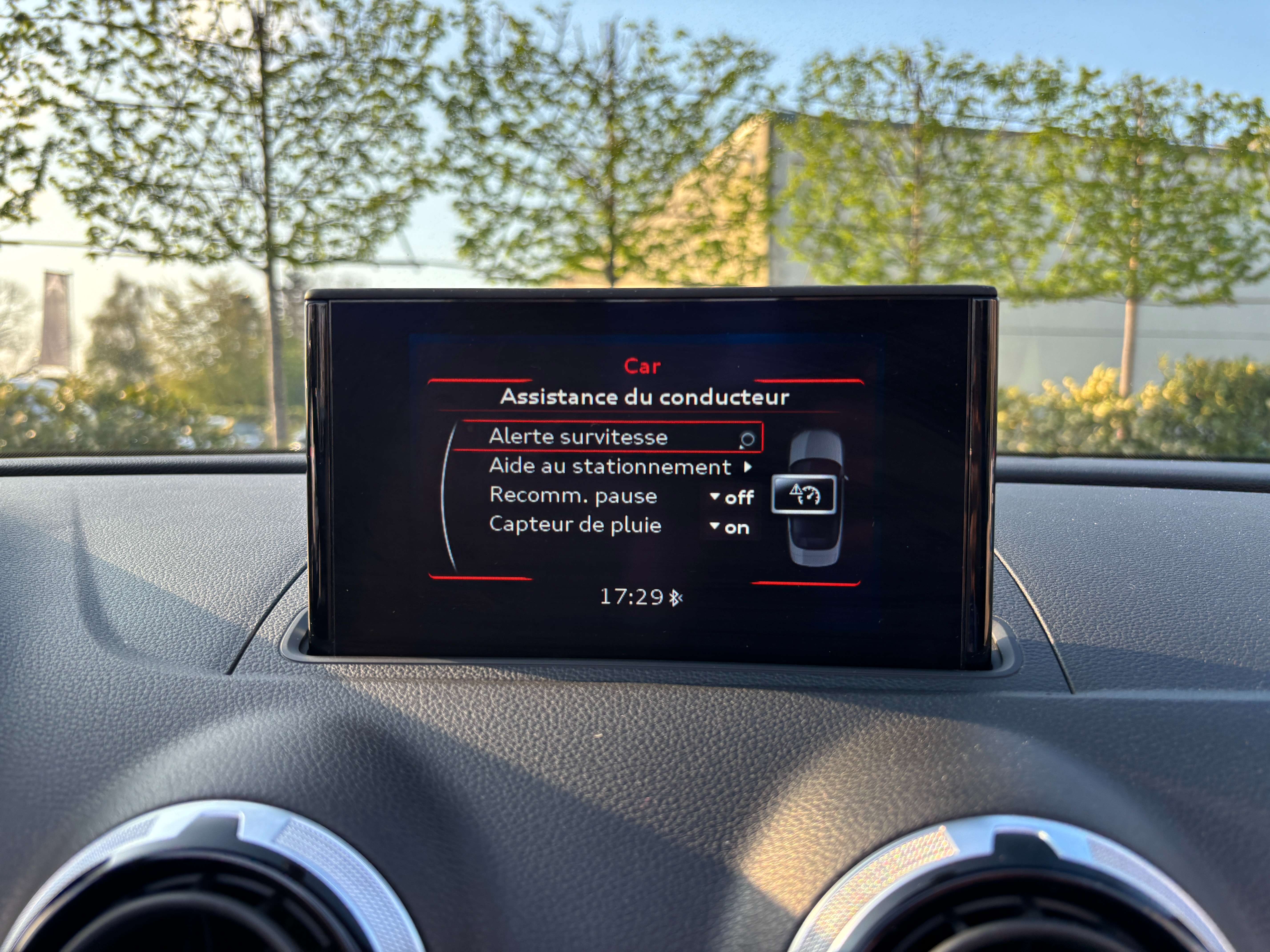 Audi A3 Cabriolet 1.6 TDi *S line*SIEGE CHAUFF*CRUISE CONTROL*GARANTIE*