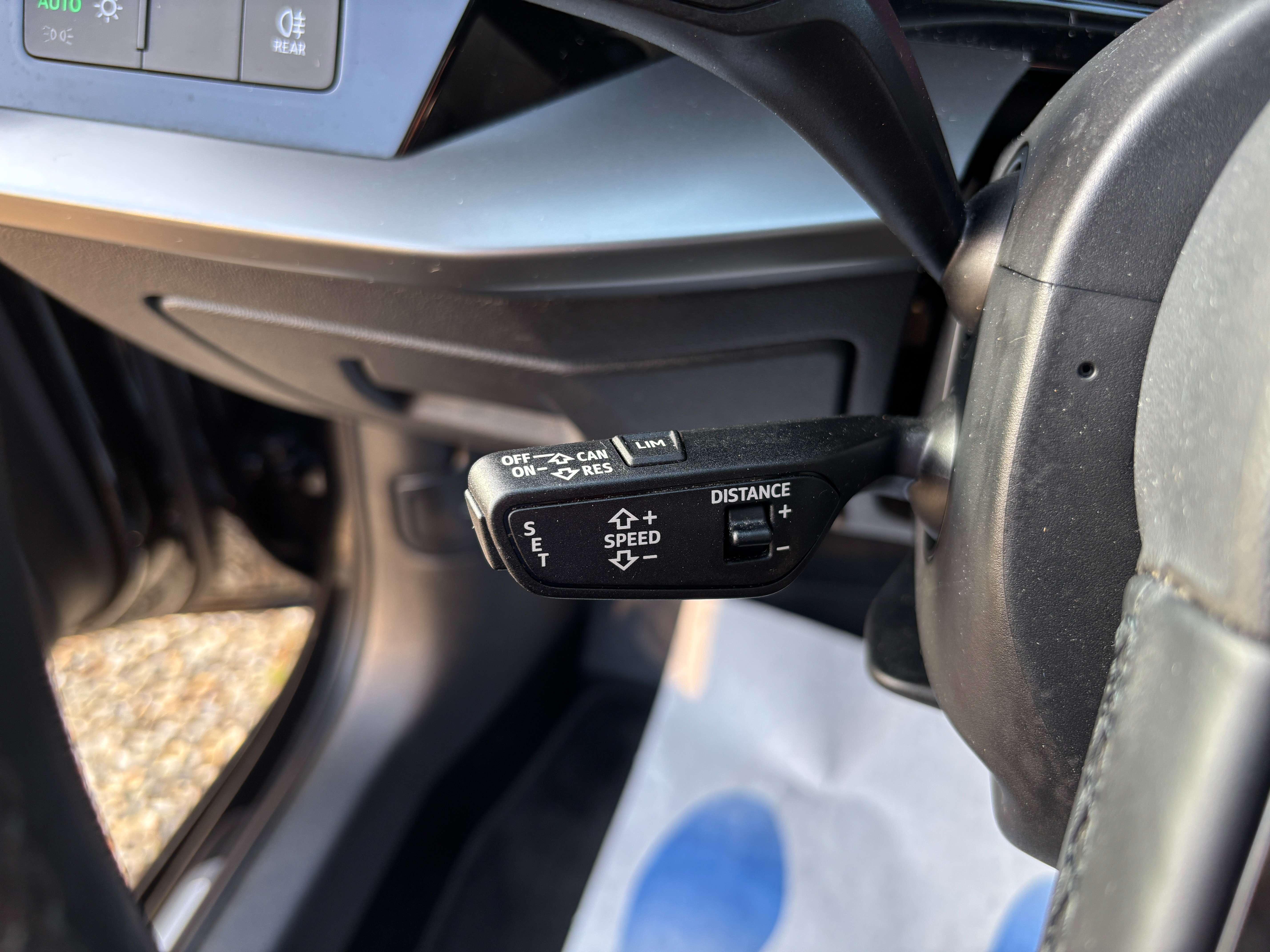 Audi A3 2.0 TDi *CARPLAY*SIEGE CHAUFF*XENON*LANE ASSIST*GARANTIE*