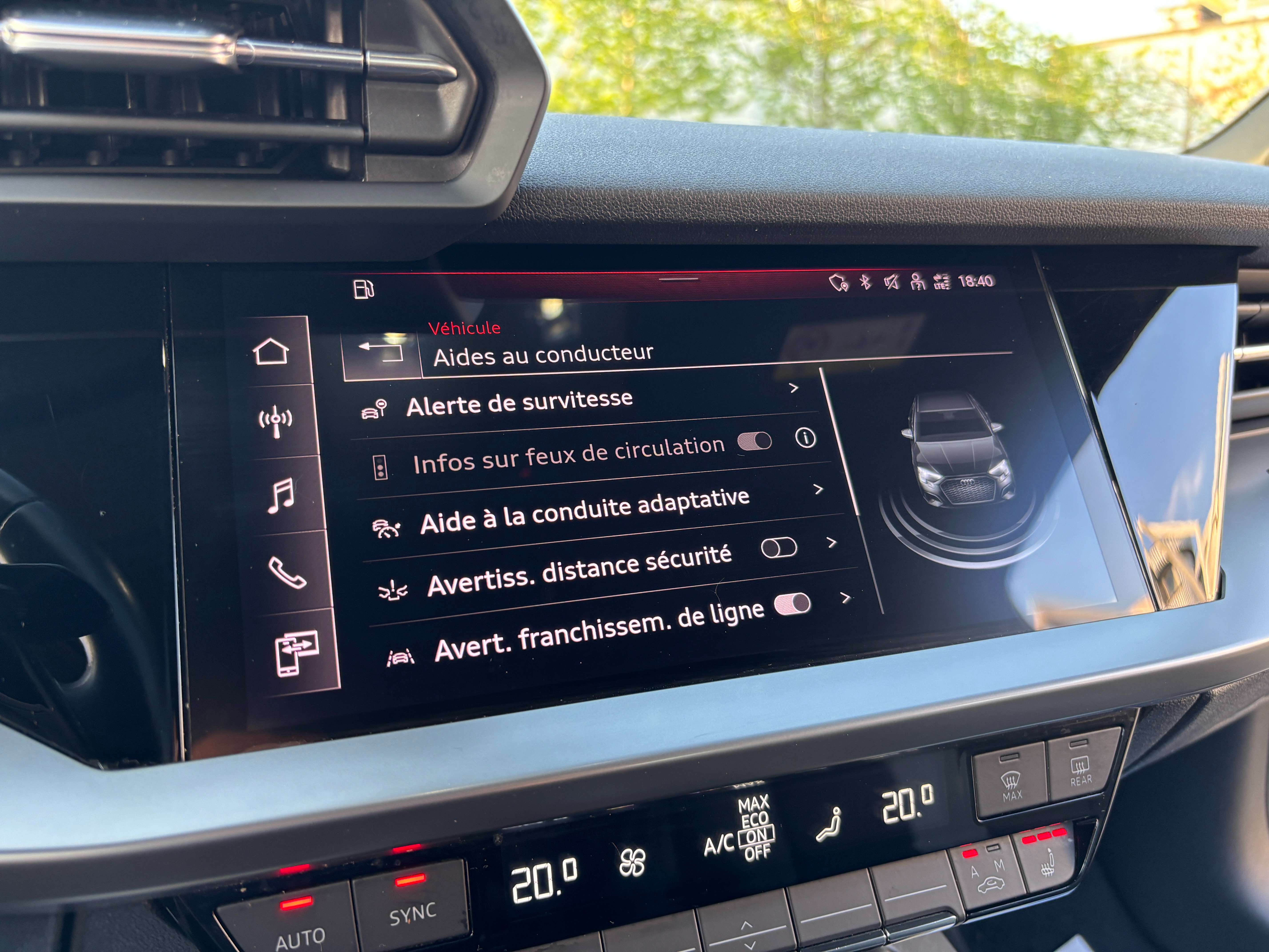 Audi A3 2.0 TDi *CARPLAY*SIEGE CHAUFF*XENON*LANE ASSIST*GARANTIE*