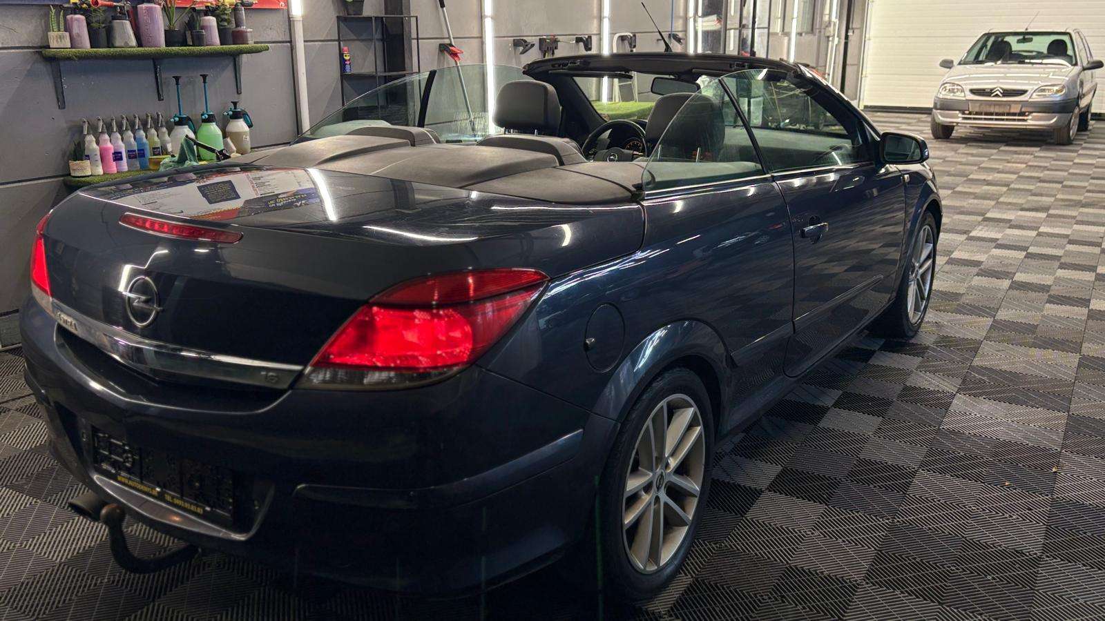 Opel Astra TwinTop 1.6i Cabrio bj. 2008
