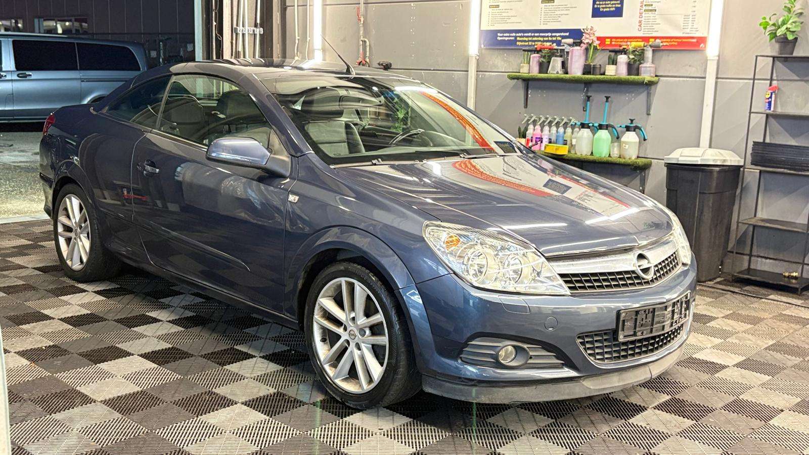 Opel Astra TwinTop 1.6i Cabrio bj. 2008