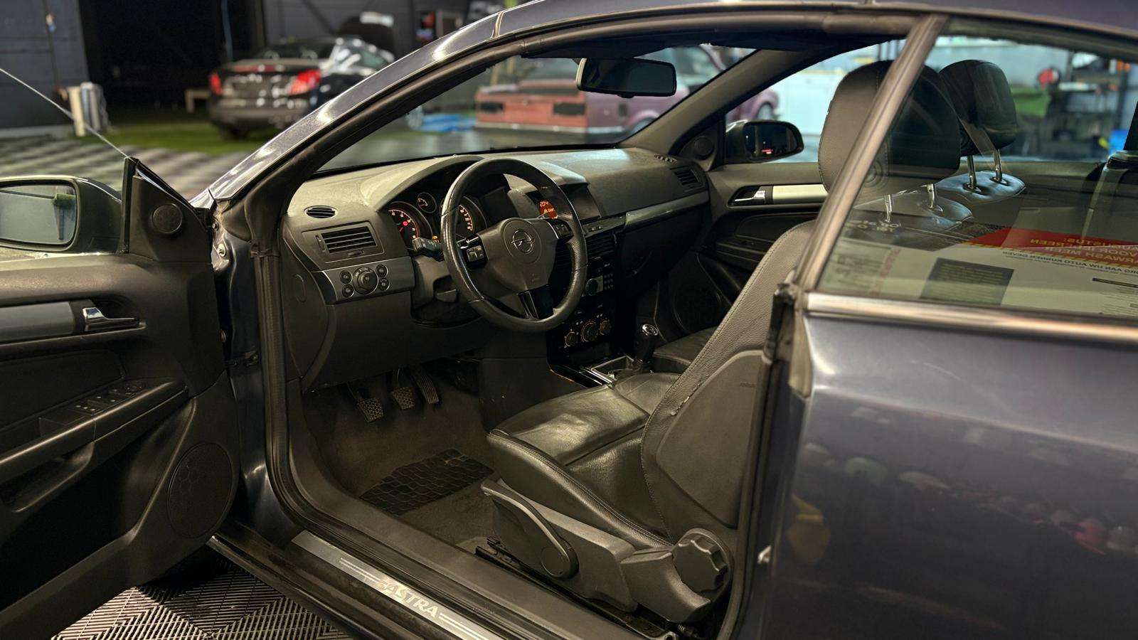 Opel Astra TwinTop 1.6i Cabrio bj. 2008