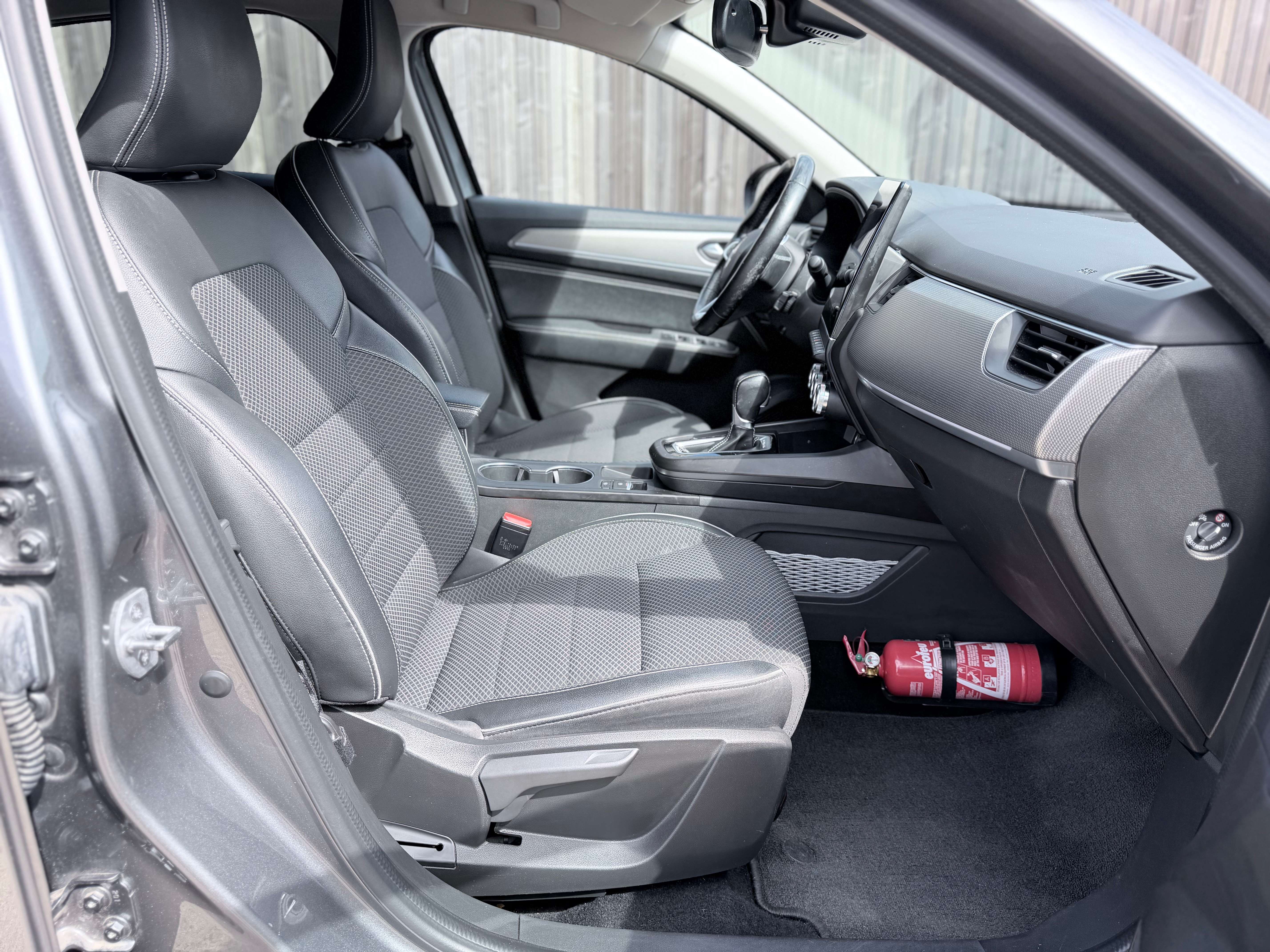 Renault Arkana E-TECH 1.6i INTENSE MHEV 18"/KEYLESS/FULL-LED/SAFETY/CAM/ZETELVERW.