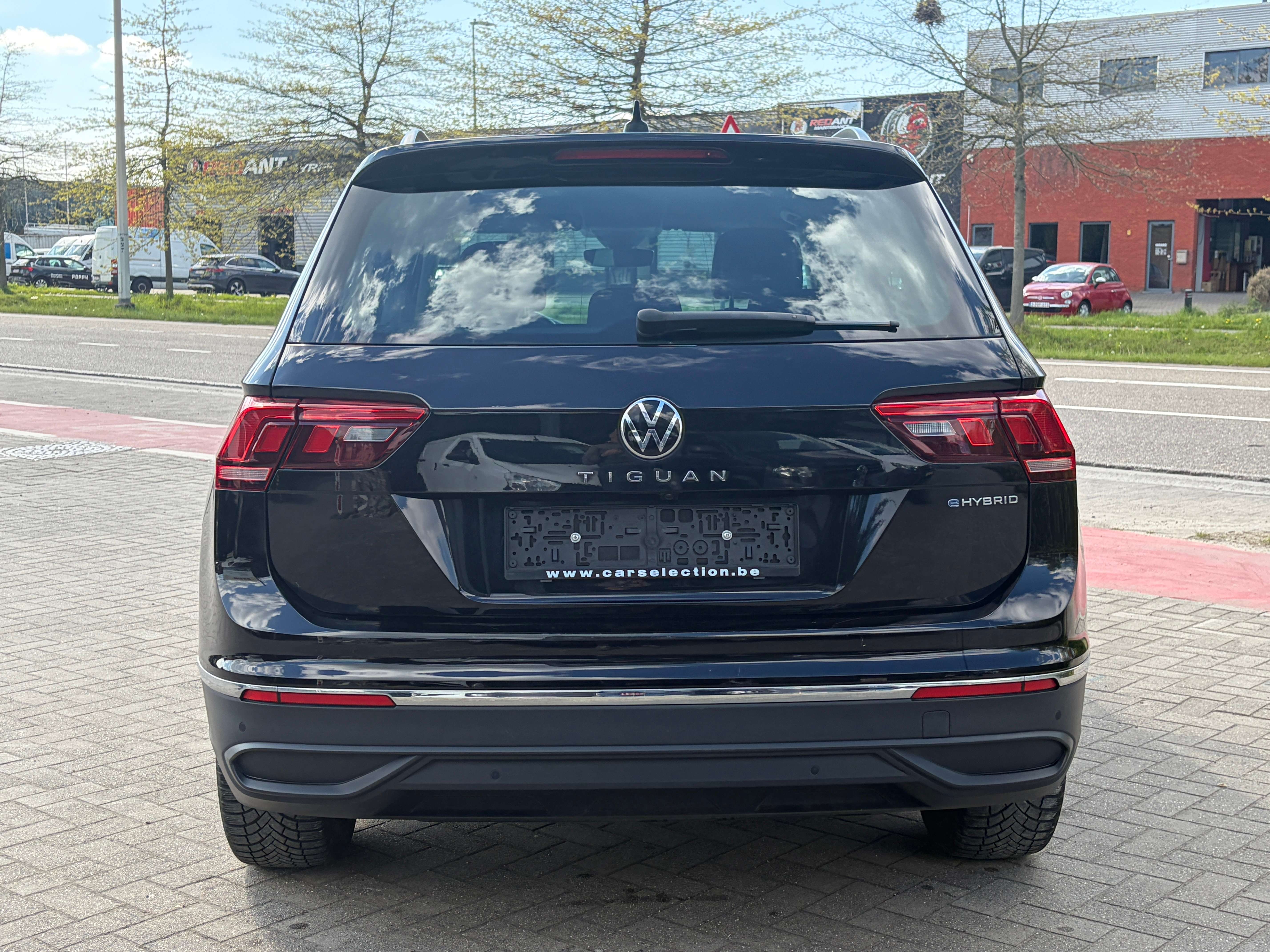 Volkswagen Tiguan eHybrid Plug-in 2WD, Adapt. cruise, Camera, Trekhaak, 1j Garantie