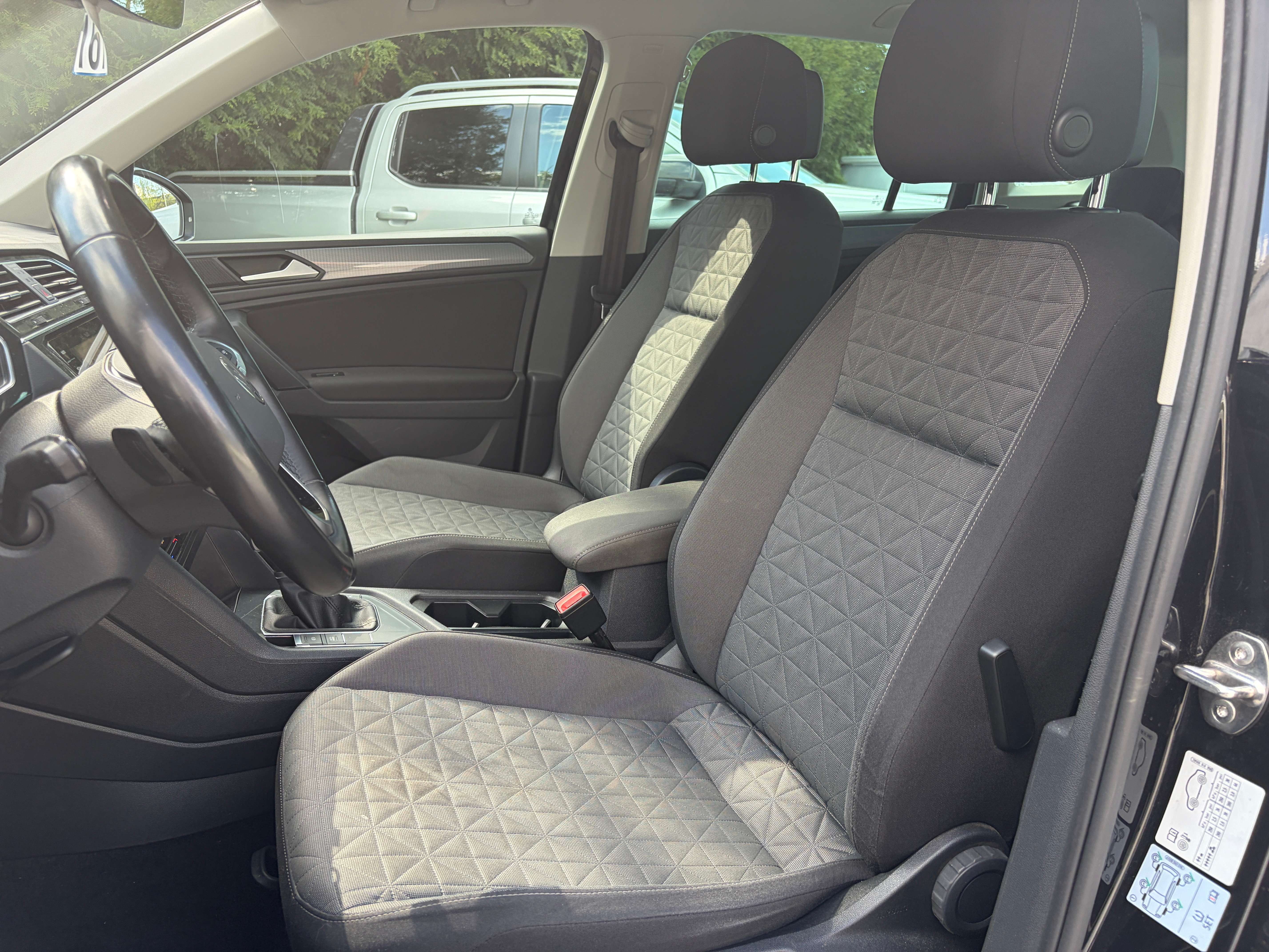 Volkswagen Tiguan eHybrid Plug-in 2WD, Adapt. cruise, Camera, Trekhaak, 1j Garantie