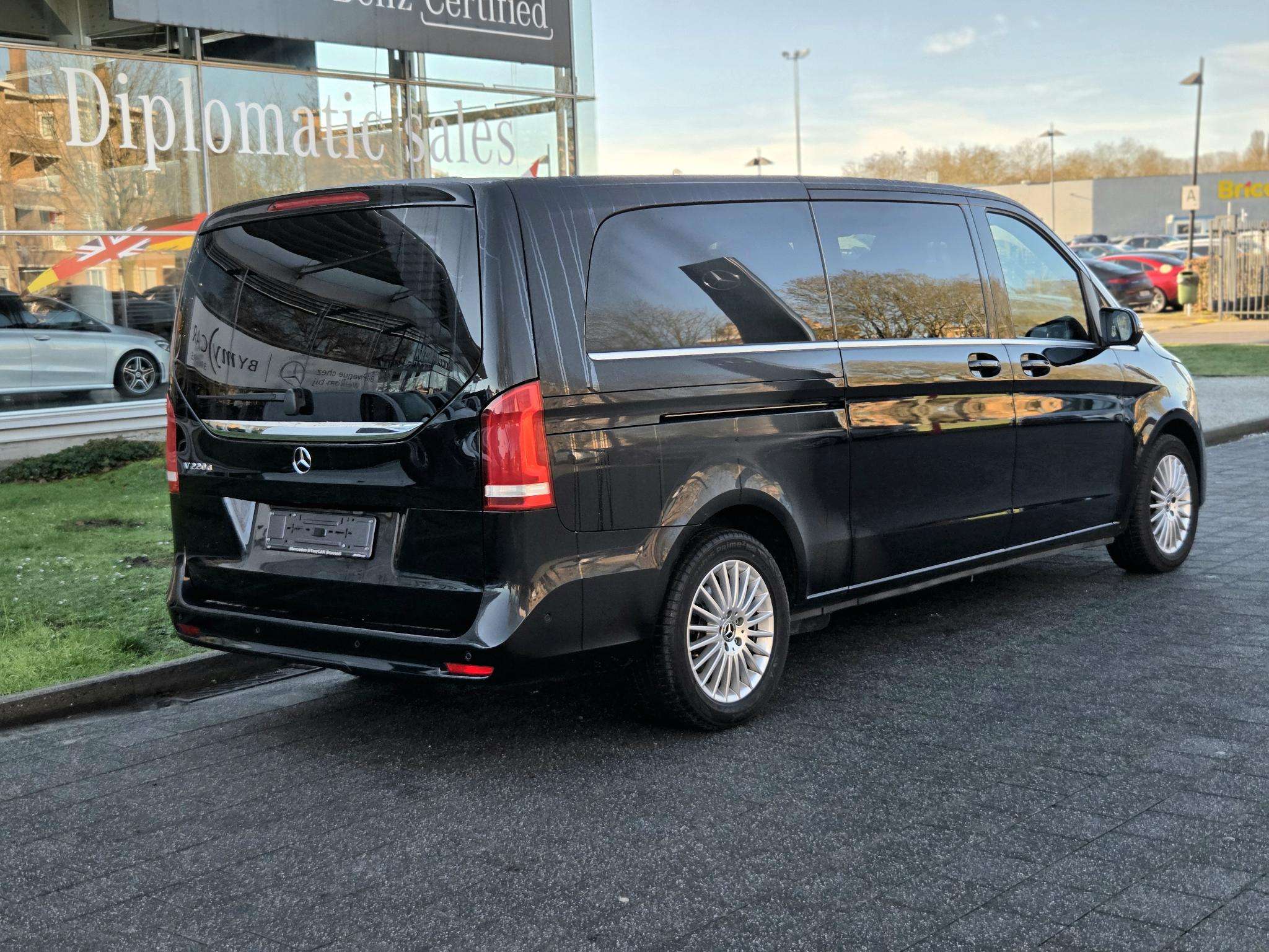 Mercedes-Benz V 220 V d L3 9G-TRONIC Avantgarde