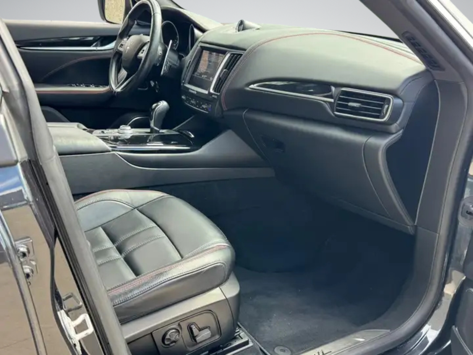 Maserati Levante 3.0 V6 Turbo / TOIT OUVRANT / GARANTIE 12 MOIS