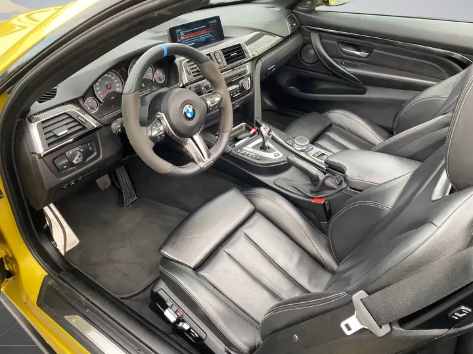 BMW M4 / COMPETITION / HARMAN KARDON / M PERFORMANCE