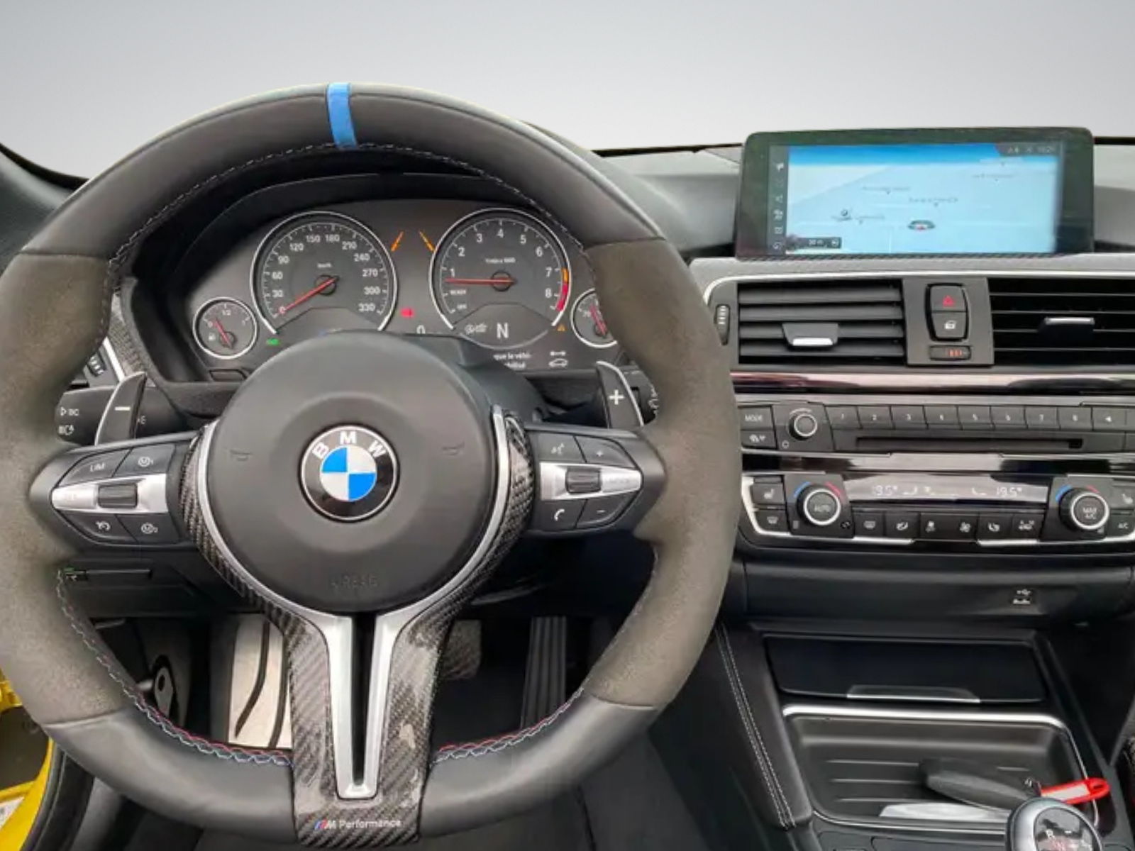 BMW M4 / COMPETITION / HARMAN KARDON / M PERFORMANCE