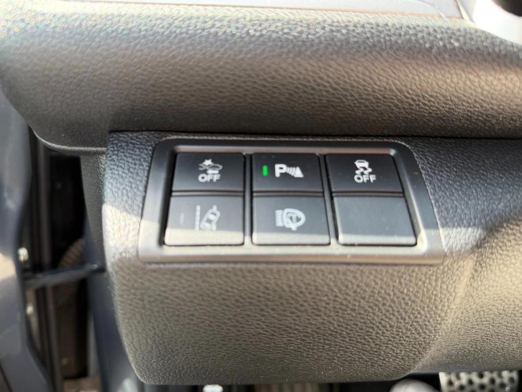 Honda Civic 1.5 IVTEC 180 PRESTIGE CVT BVA -TOIT OUVRANT-CAMERA DE RECUL SIEGES CHAUFFANTS AV/AR