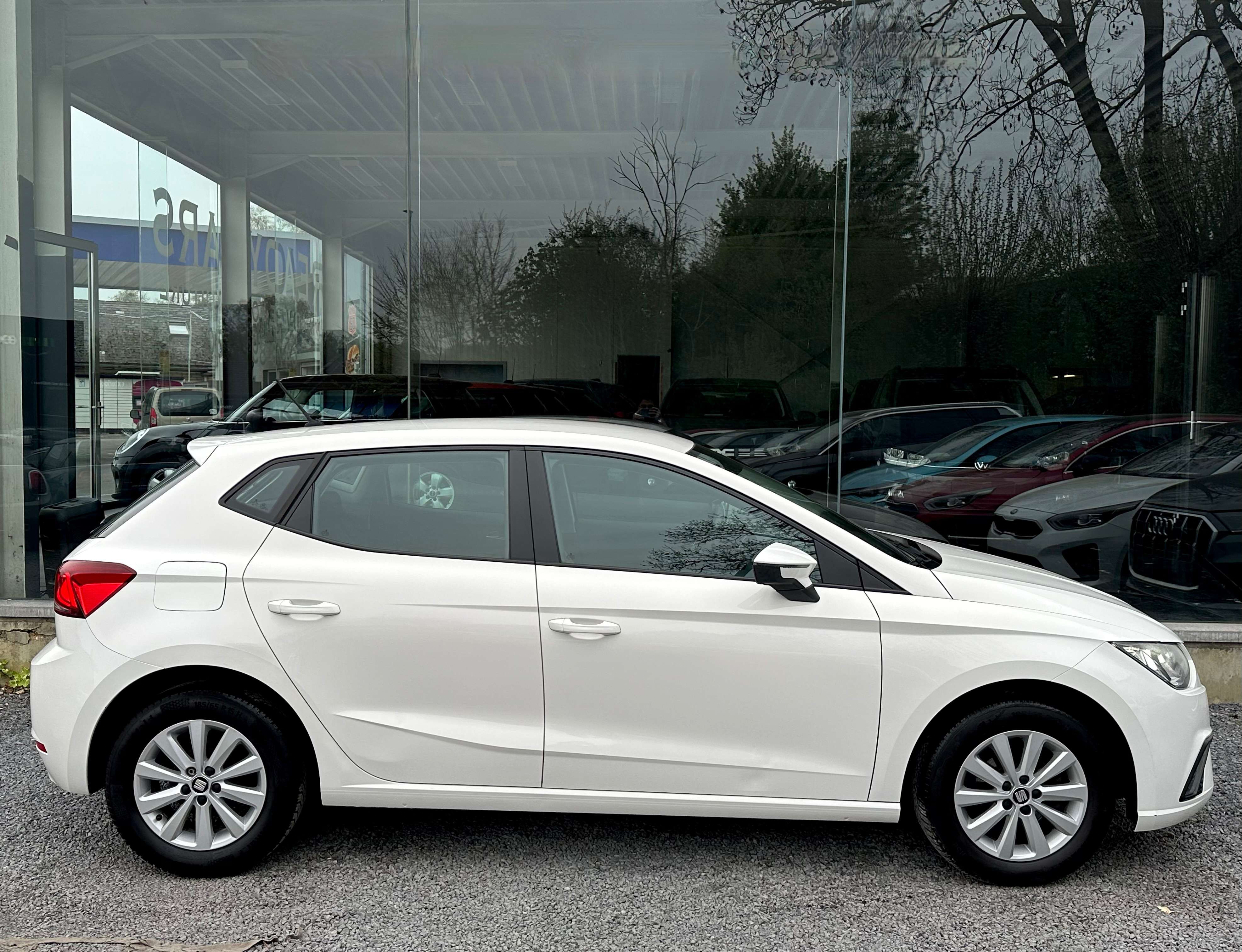 SEAT Ibiza 1.0 MPI*1ER PROPRIETAIRE*GRAND ECRAN*GARANTIE 12 MOIS