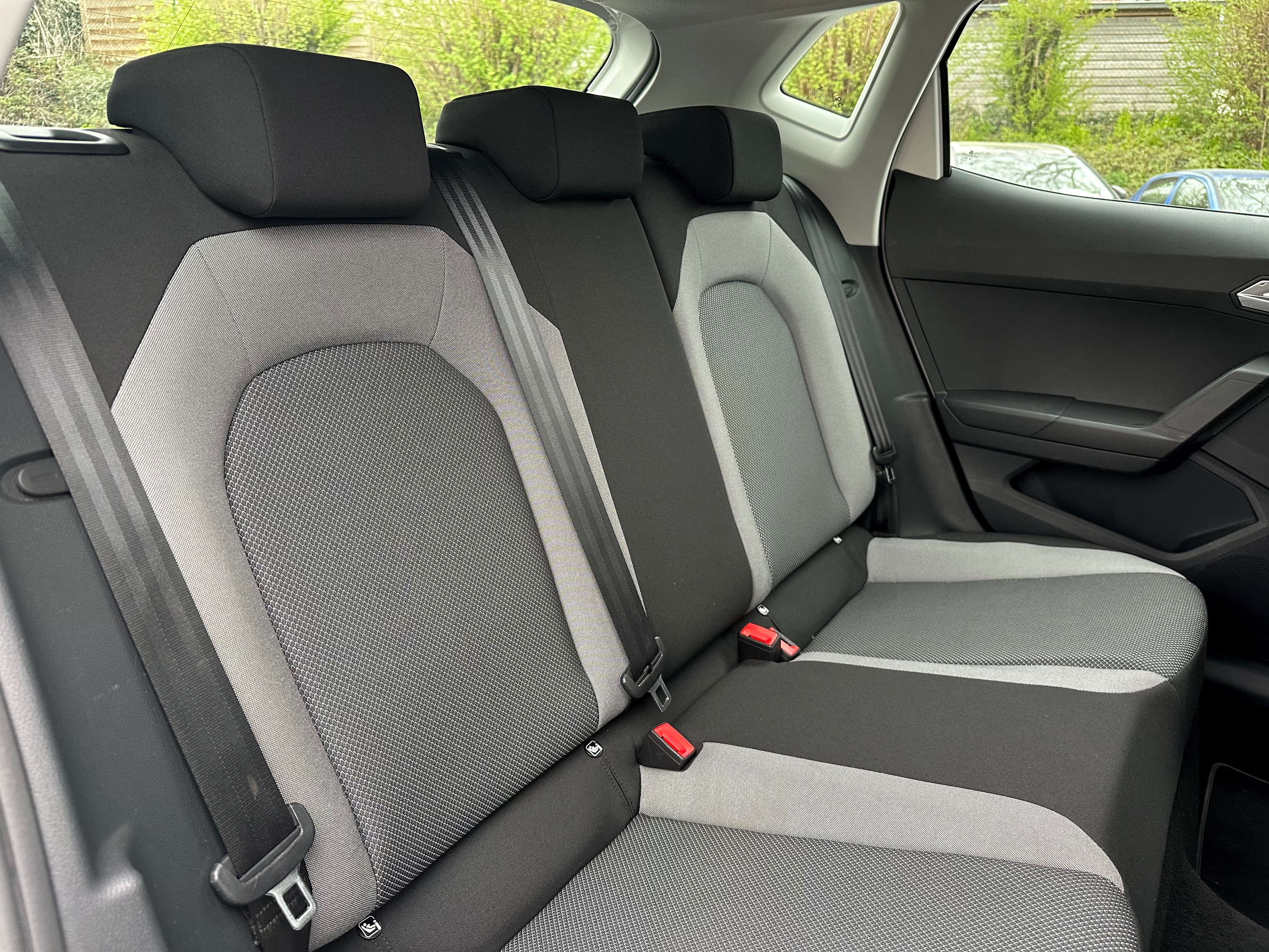 SEAT Ibiza 1.0 MPI*1ER PROPRIETAIRE*GRAND ECRAN*GARANTIE 12 MOIS