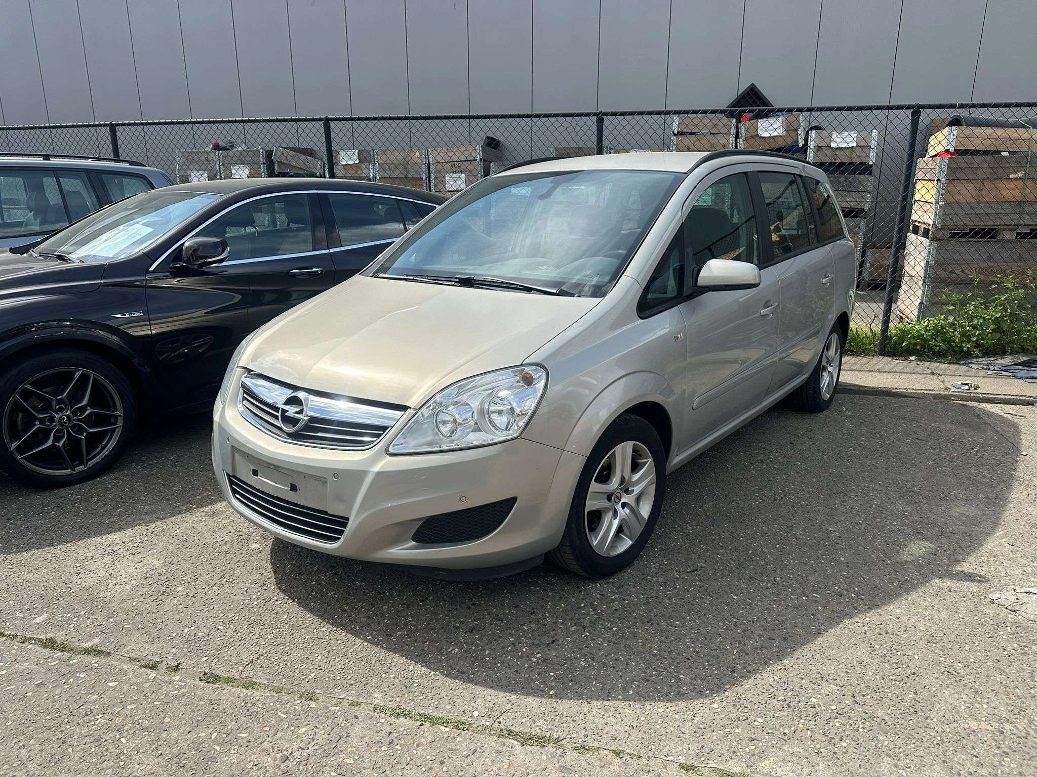 Opel Zafira 1.8i benzine AUTOMATIQUE bj. 2009 7-zitplaatsen 13