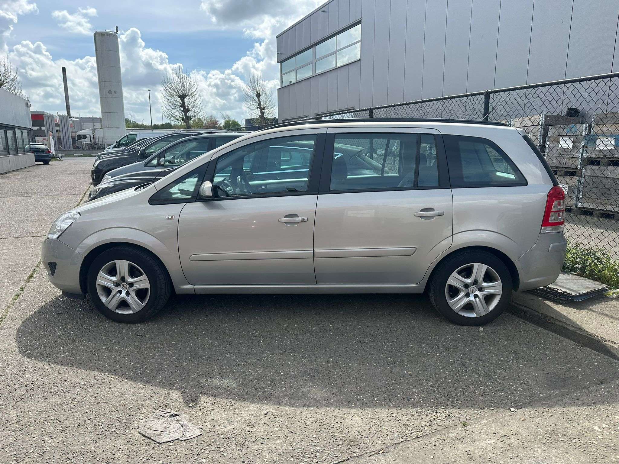Opel Zafira 1.8i benzine AUTOMATIQUE bj. 2009 7-zitplaatsen 13