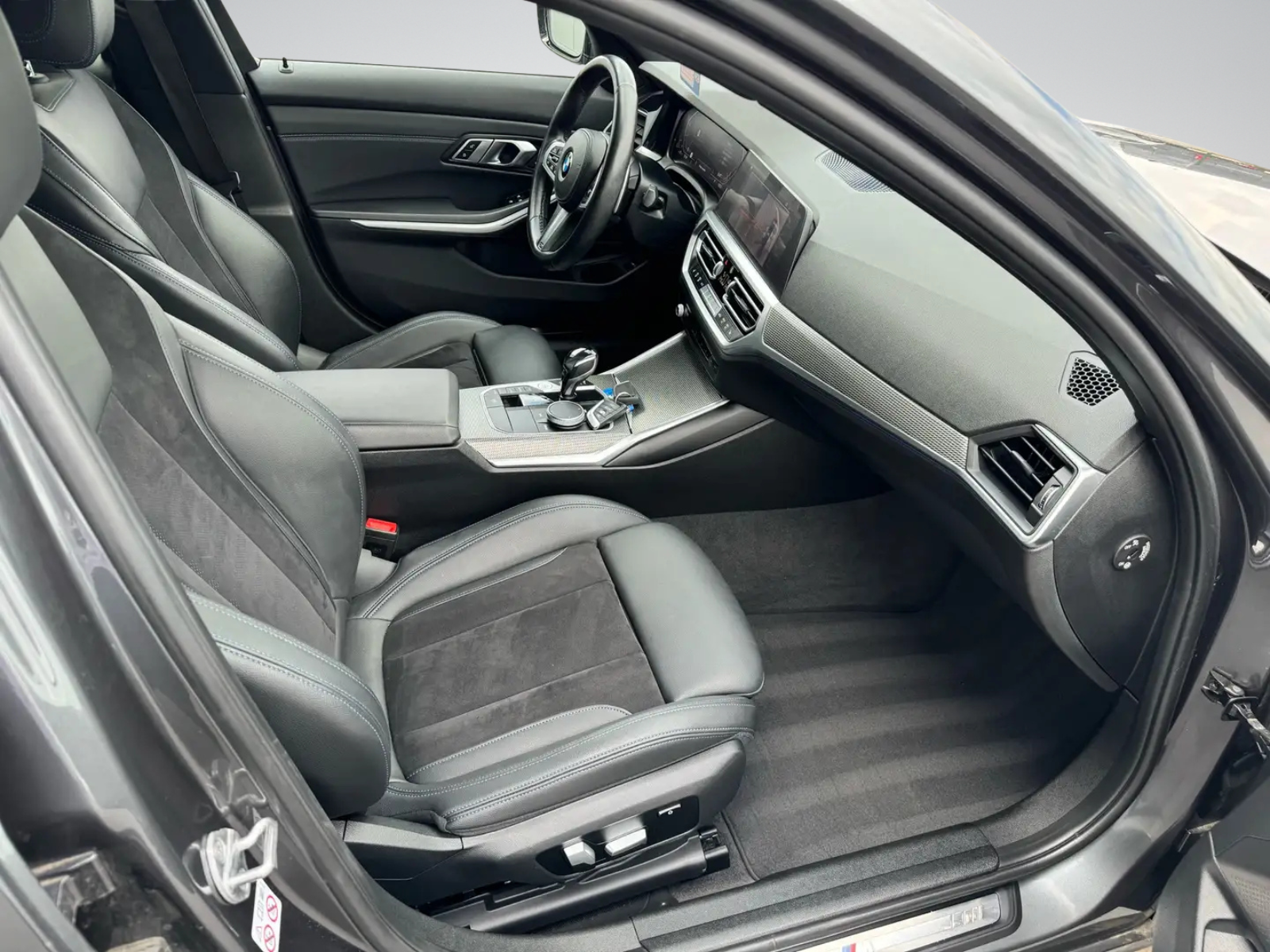 BMW 330 dAS AdBlue // PACK M // CUIR / CAMERA 360 /