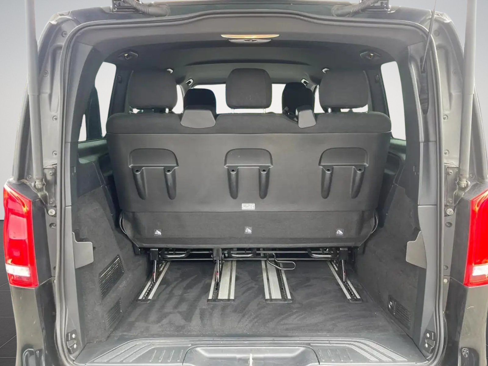 Mercedes-Benz V 220 d 4-Matic//GPS-CLIM-CAPTEURS-SIEGES CHAUFFANTS//