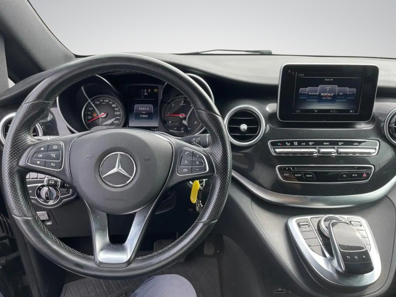 Mercedes-Benz V 220 d 4-Matic//GPS-CLIM-CAPTEURS-SIEGES CHAUFFANTS//