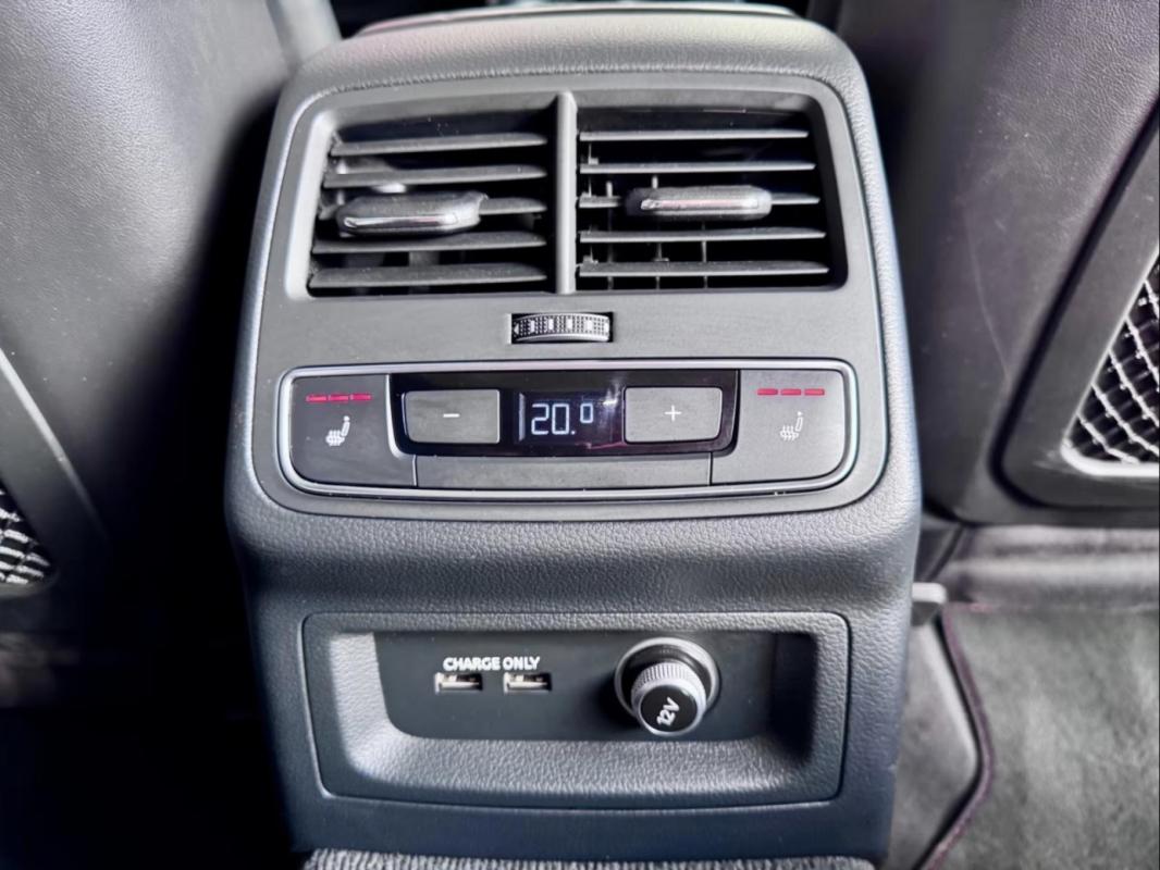 Audi A4 RS4 Avant Quattro 2.9 V6 TFSI - BVA Tiptronic BREAK / SUIVI GARANTIE +15000E d'options