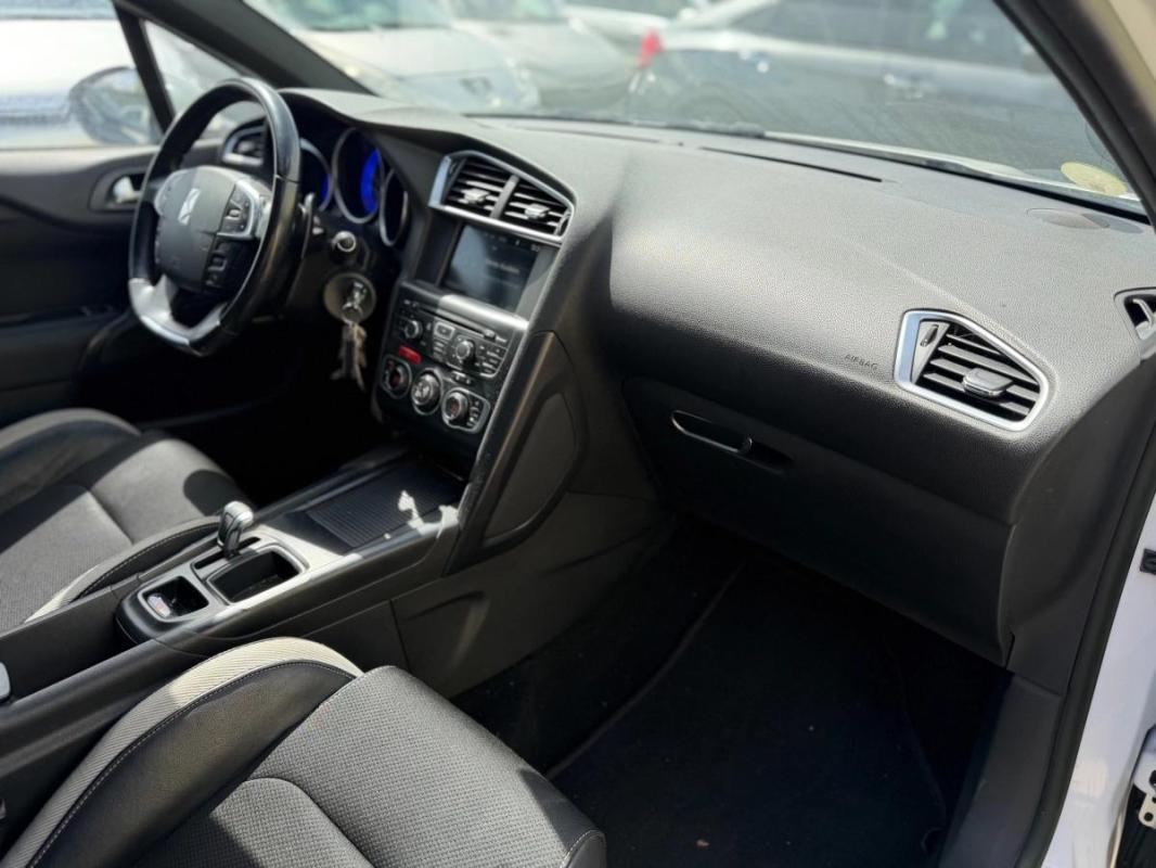 Ds 4 1.6 E-HDI 115 REVISION OK - SIEGE MASSANT RADAR DE RECUL CLIMATISATION AUTO