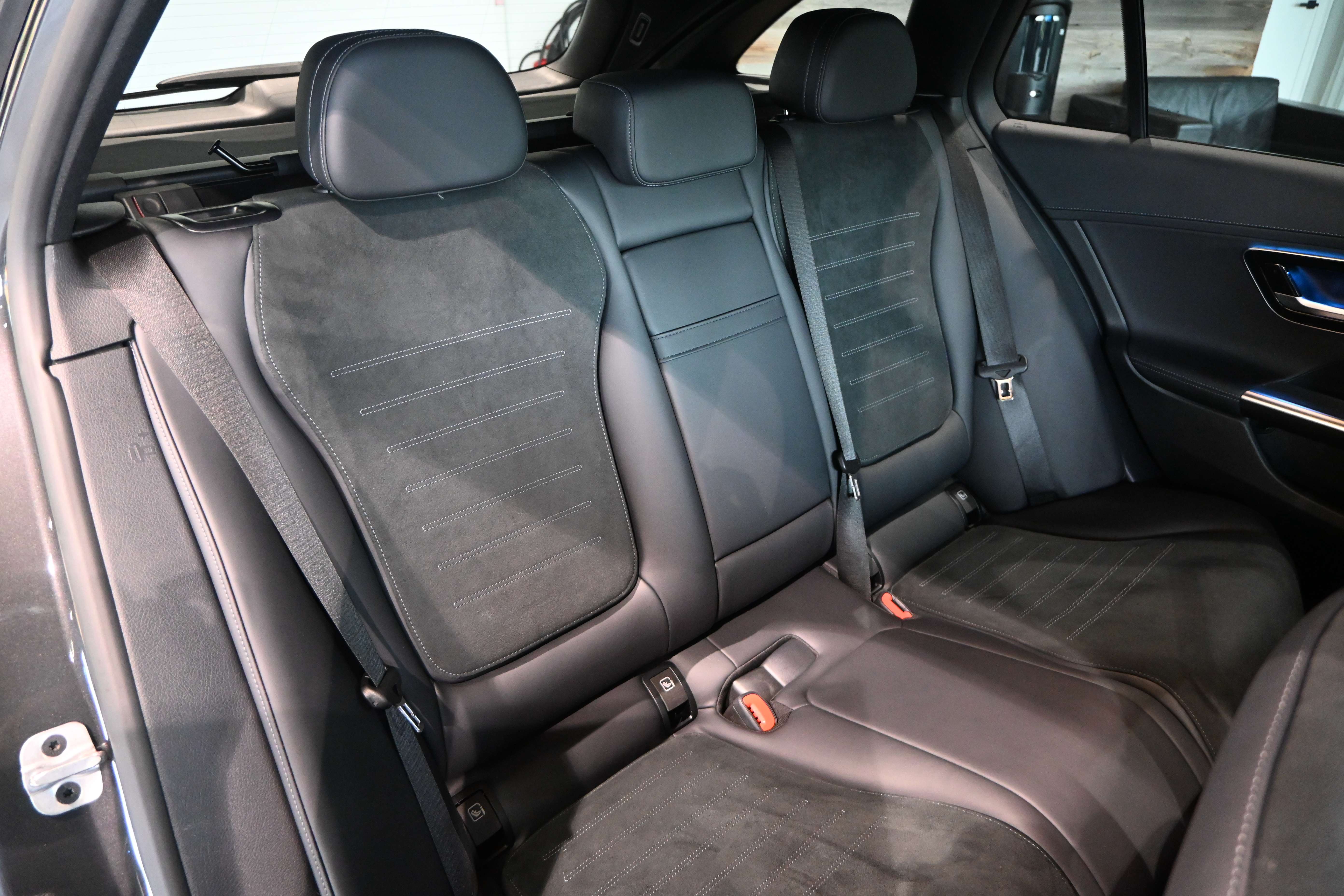 Mercedes-Benz C 300 e Break AMG-Line **LED/ALCANTARA/CAM/NAV/DAB/ACC/MEMORY**