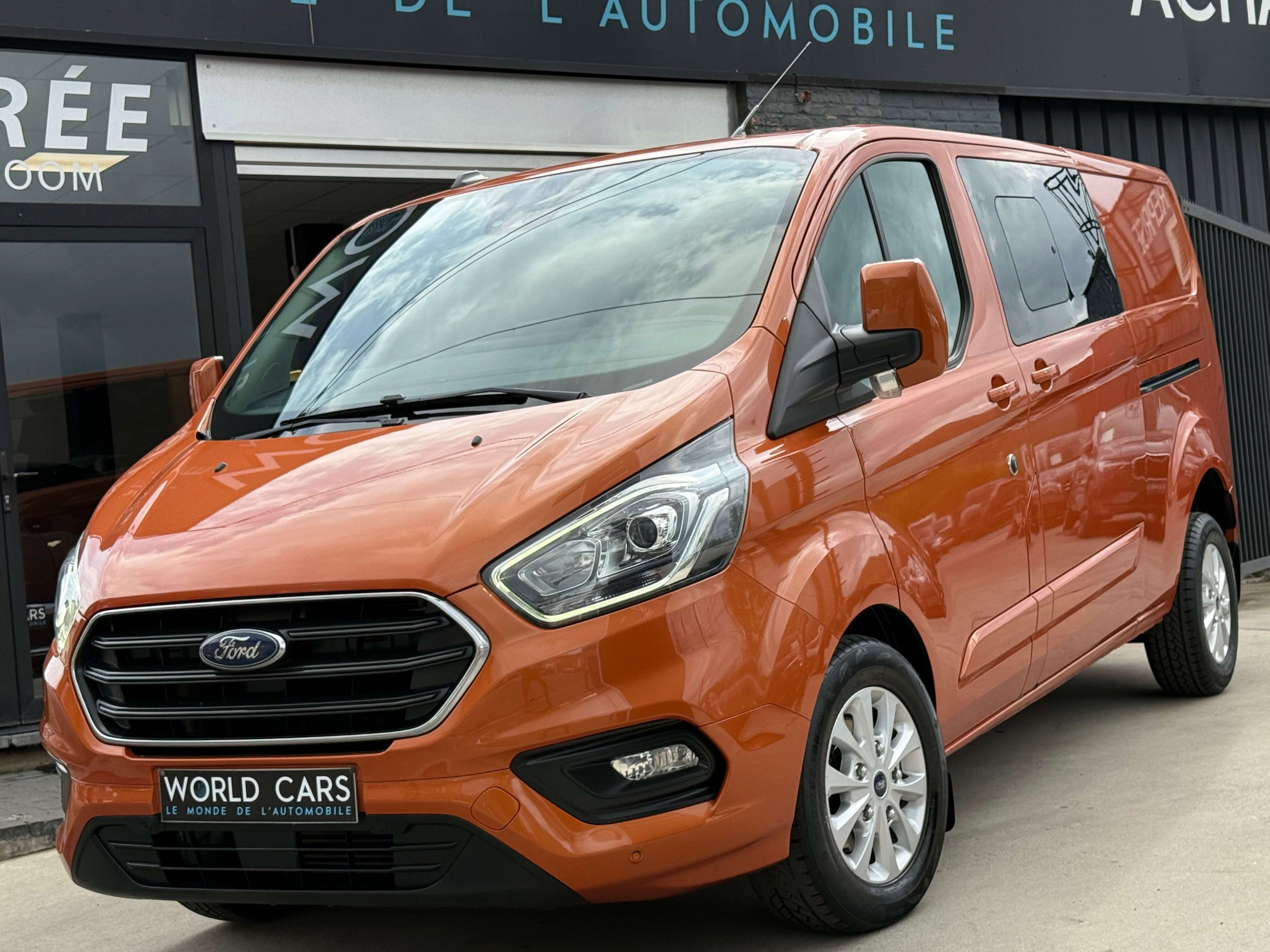 Ford Transit Custom 2.0 TDCi L2H1 170CV LONG CHASSIS - TVAC*BTWIN BOITE AUTO - BLIS - LINE ASS. - NAVIGATION - CAMERA - FULL OPTION