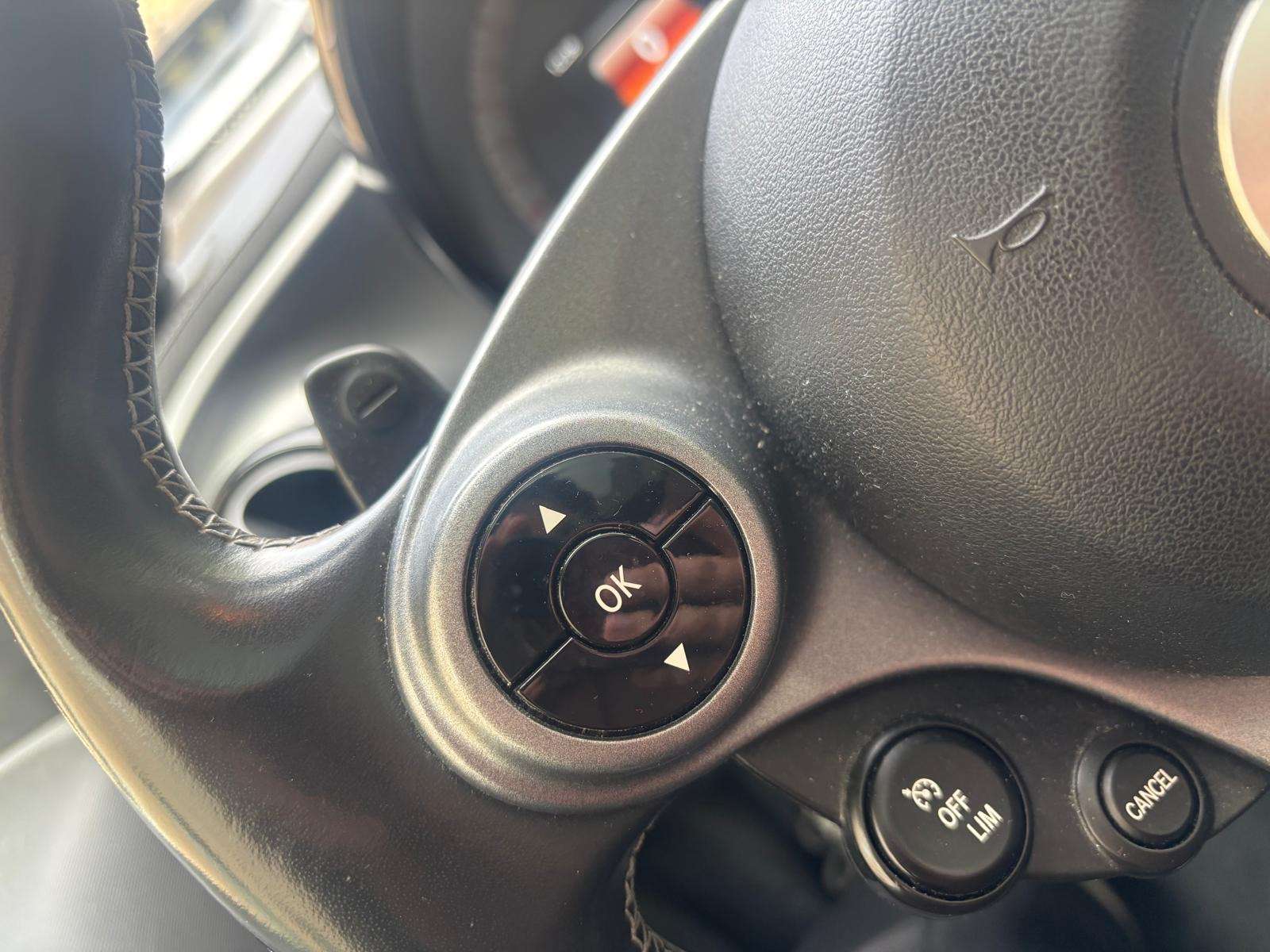 smart forTwo Fortwo coupé / 1er Prop / Prime Brabus / boîte Auto / Toit Pano