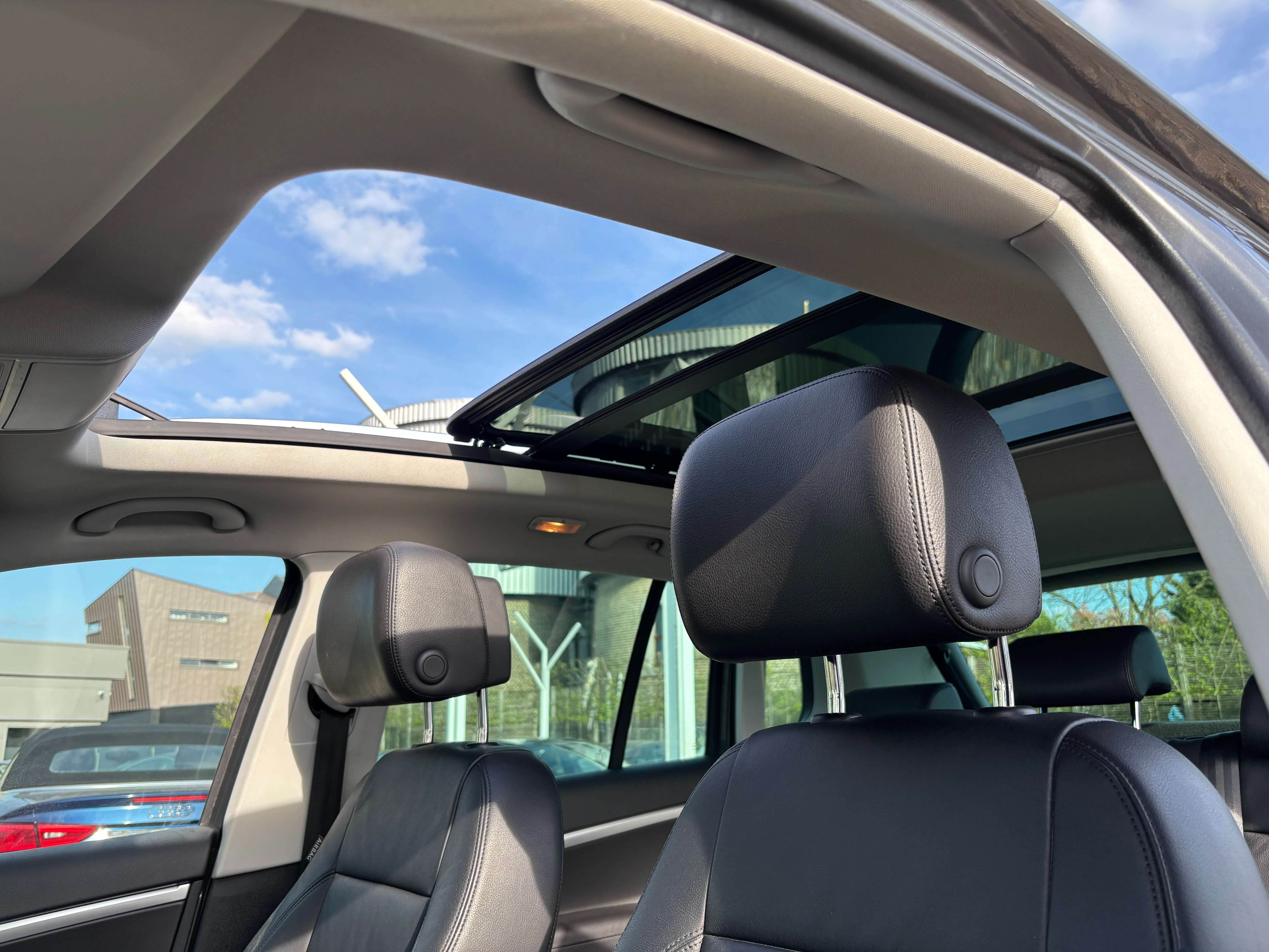 Volkswagen Tiguan 2.0 TDi *TOIT OUV+PANO*SIEGE CHAUFF*1ER PROPRIO*GARANTIE*