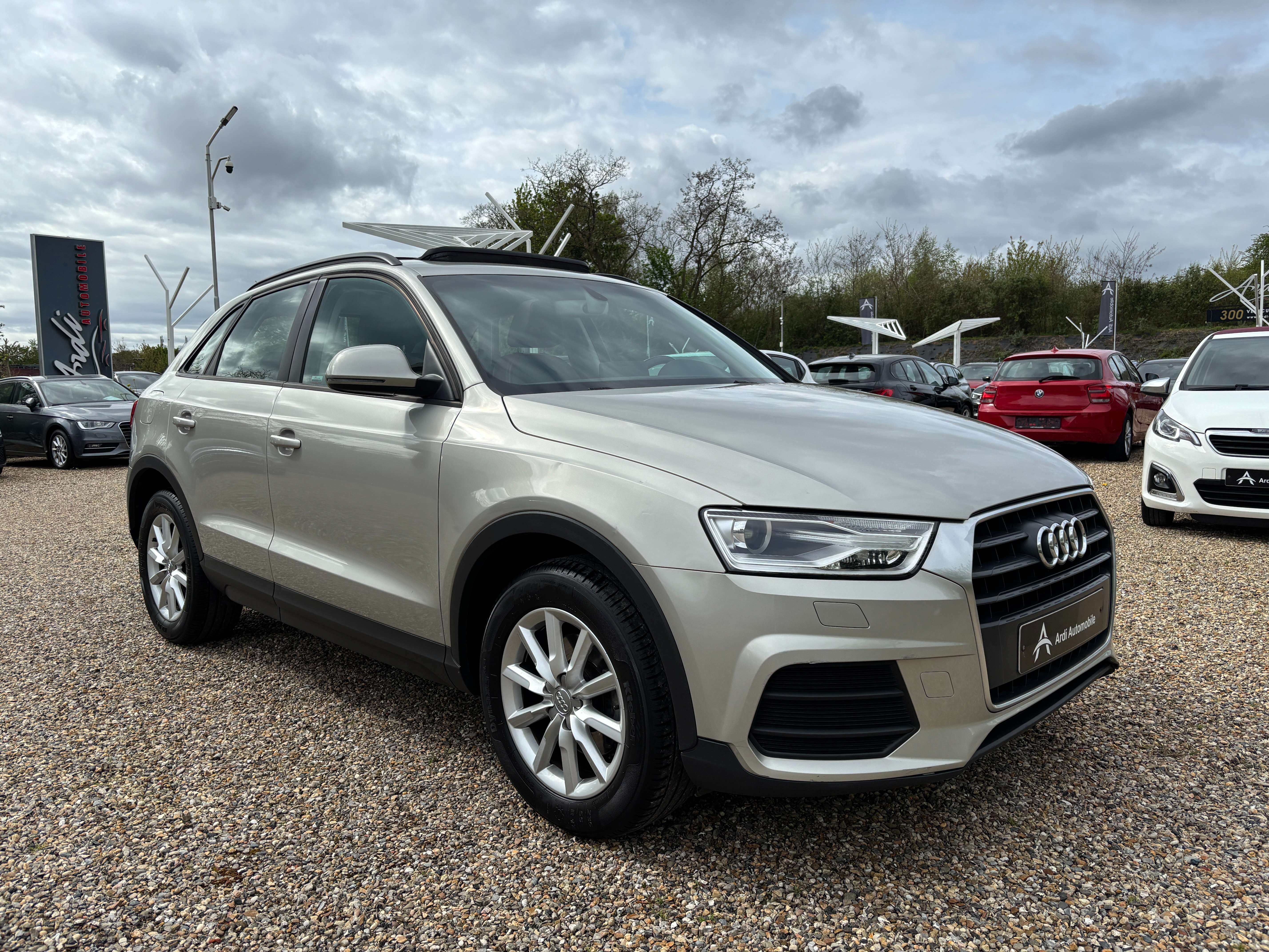 Audi Q3 1.4 TFSI S tronic *TOIT OUV+PANO*SIEGE CHAUFF*1ER PROPRIO*GARANTIE*