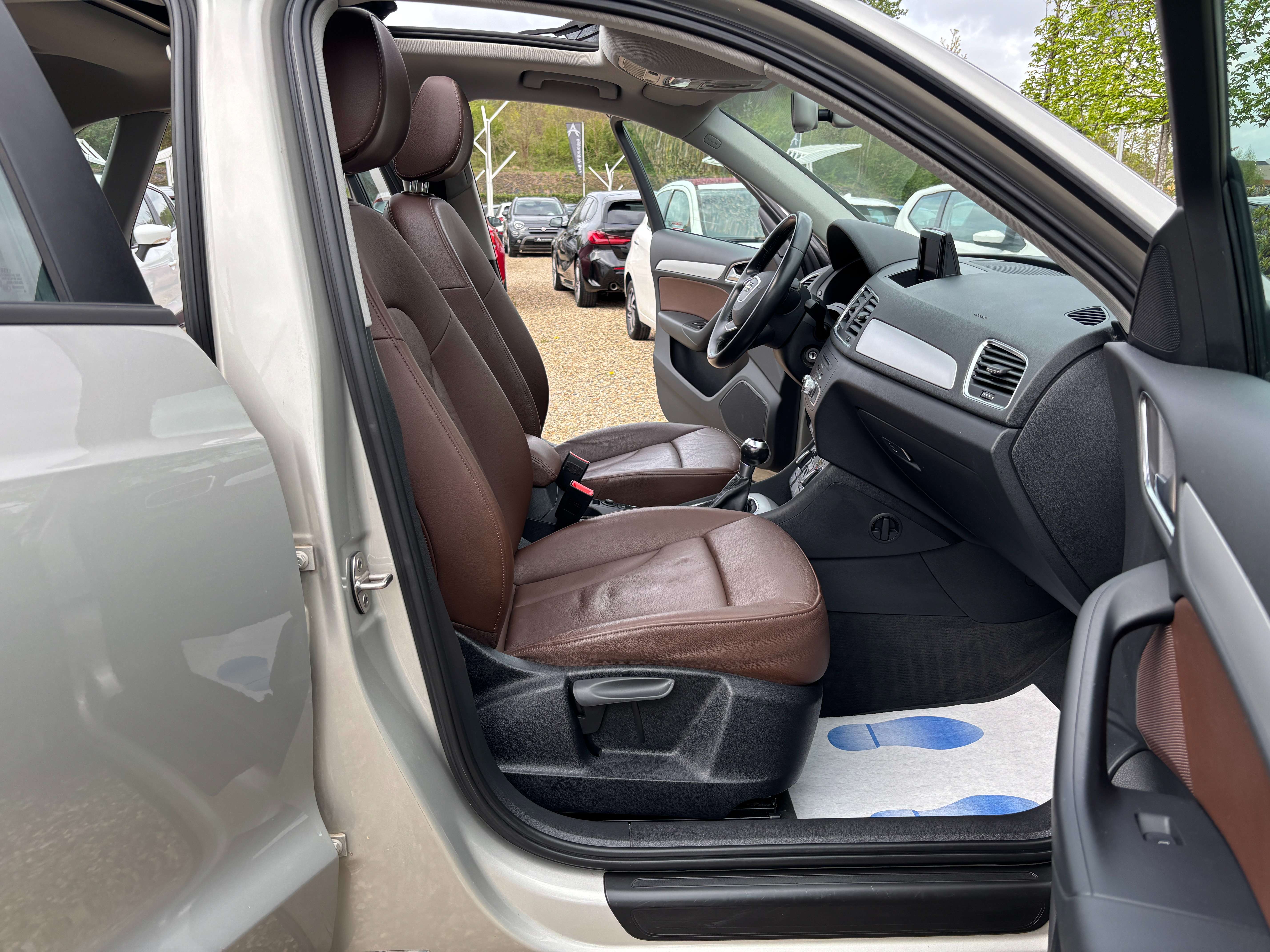Audi Q3 1.4 TFSI S tronic *TOIT OUV+PANO*SIEGE CHAUFF*1ER PROPRIO*GARANTIE*