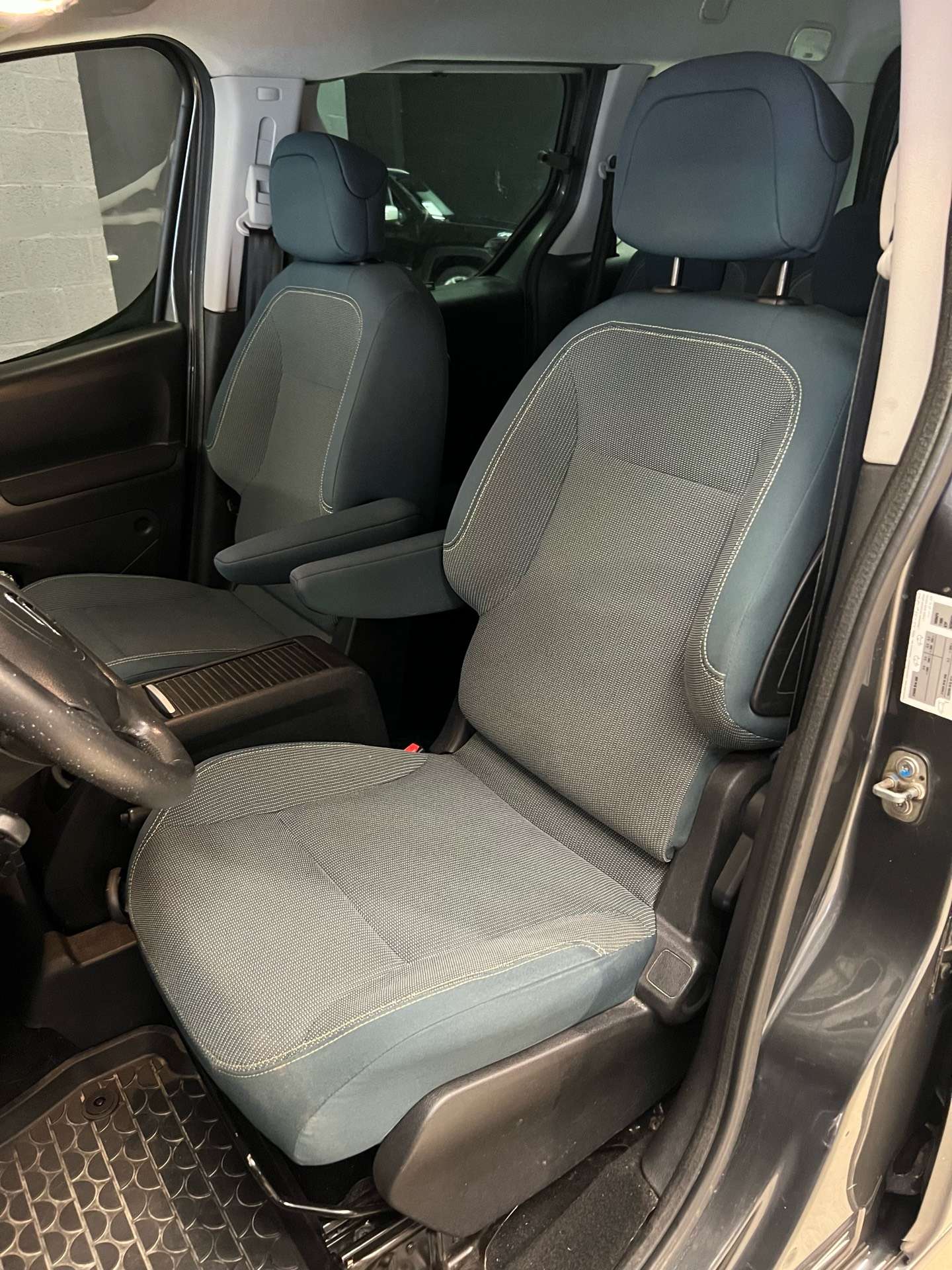Citroen Berlingo 1.6 HDi Multispace *CLIM*GPS*CAMERA*CARPLAY*GARANT